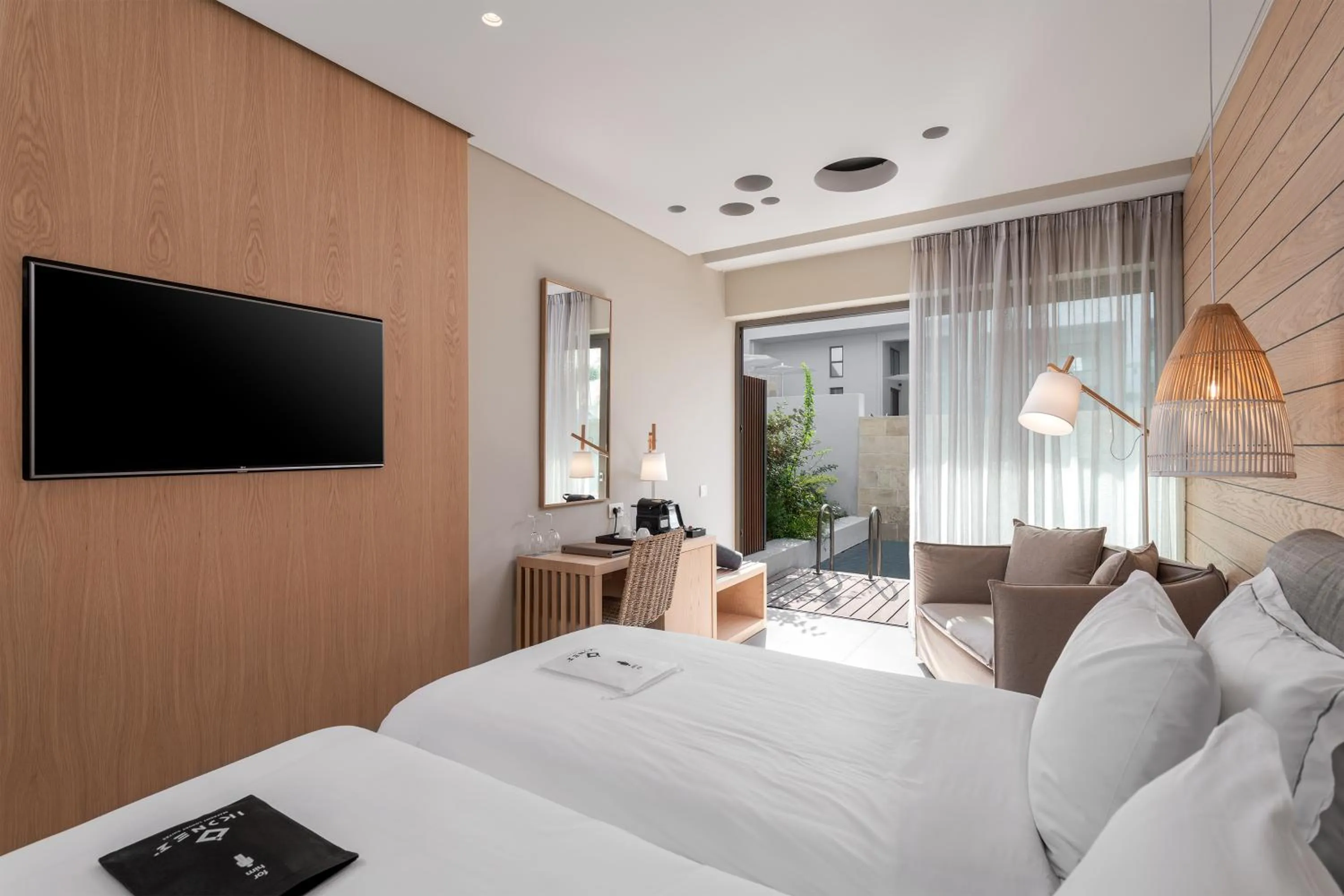 Ikones Seafront Luxury Suites