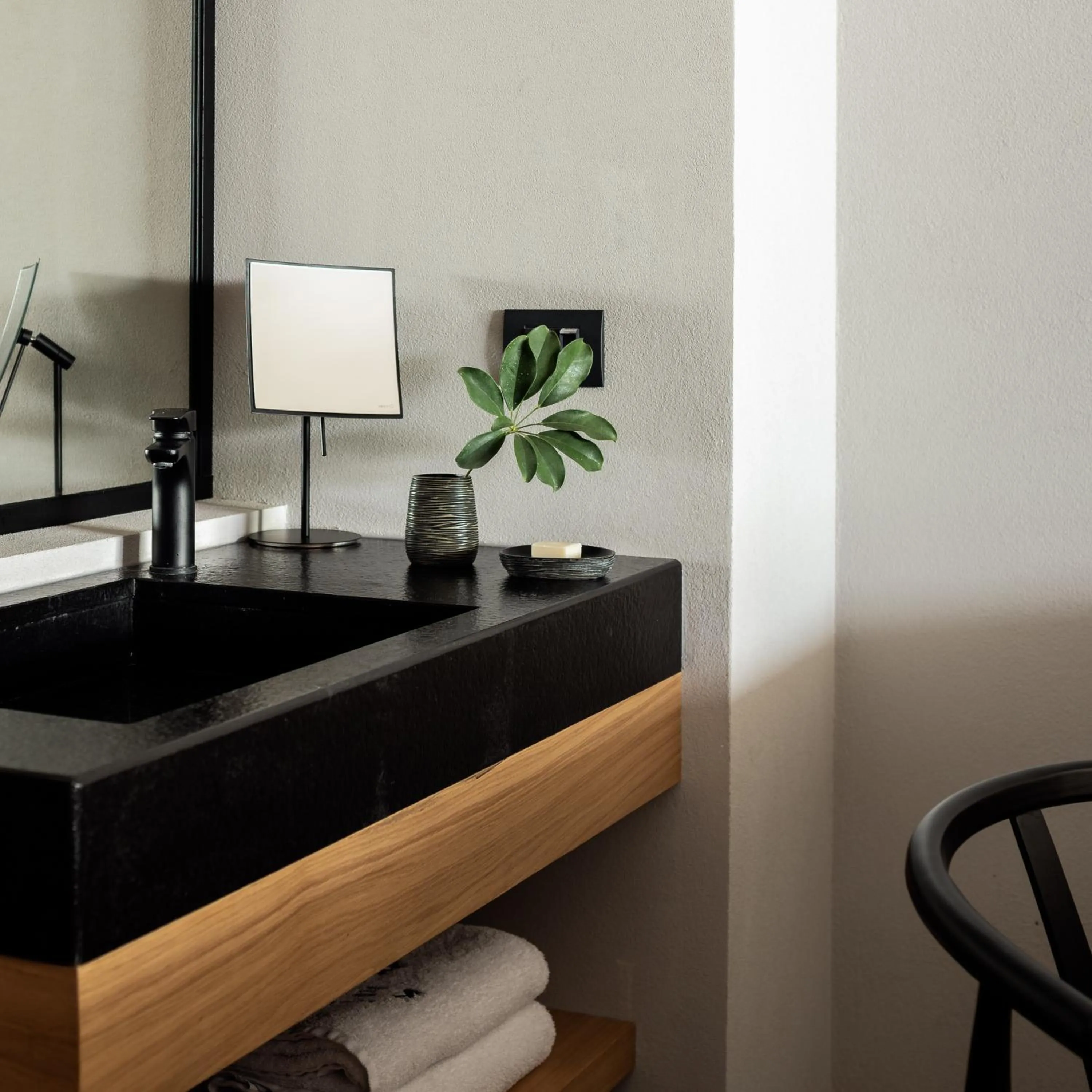 Ikones Seafront Luxury Suites