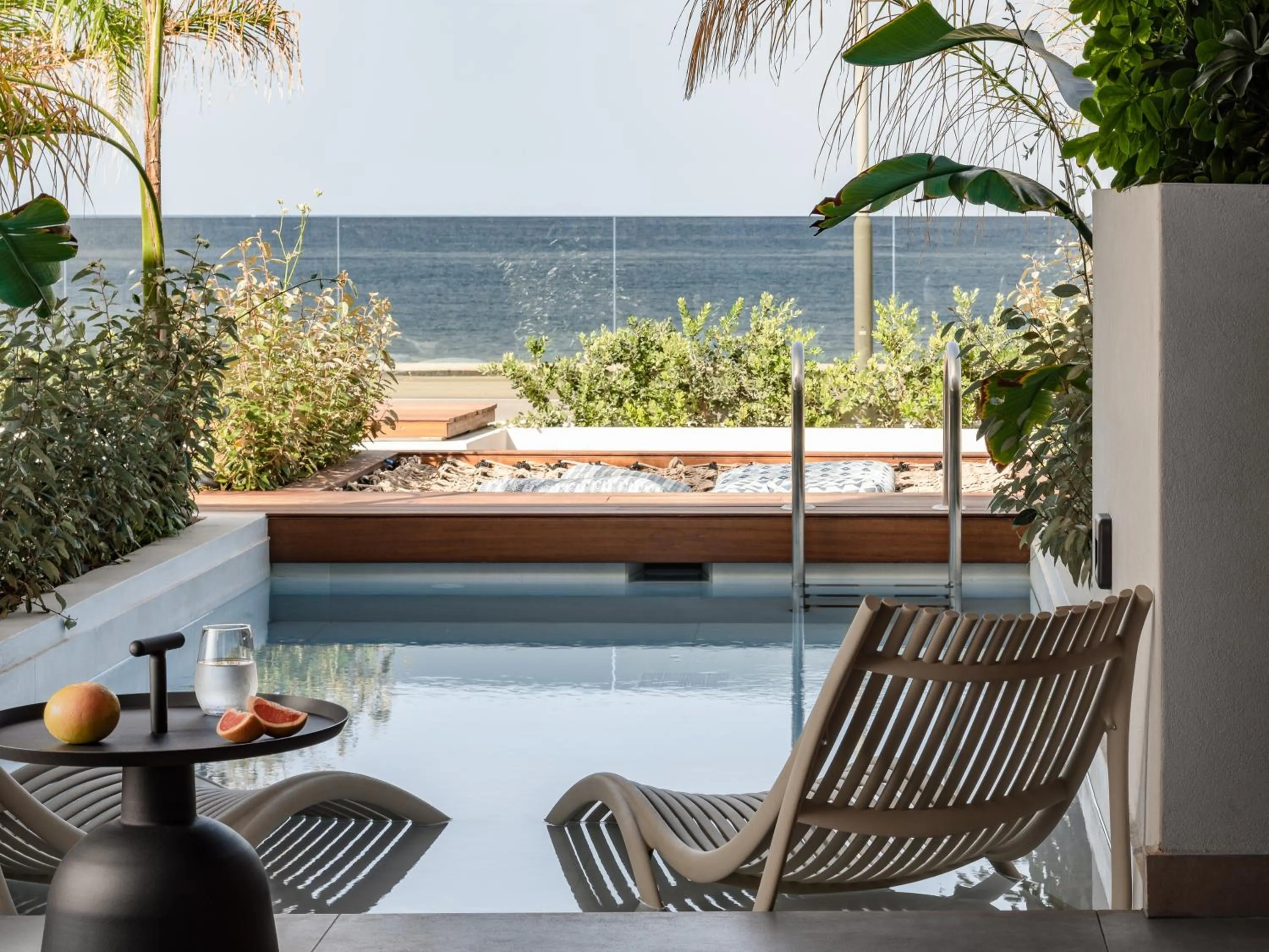 Ikones Seafront Luxury Suites