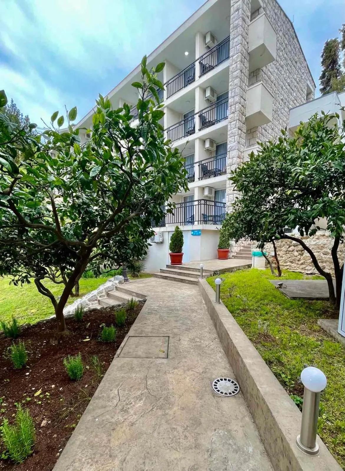 Garden view in Hotel Villa Garden Ulcinj-Ulqin