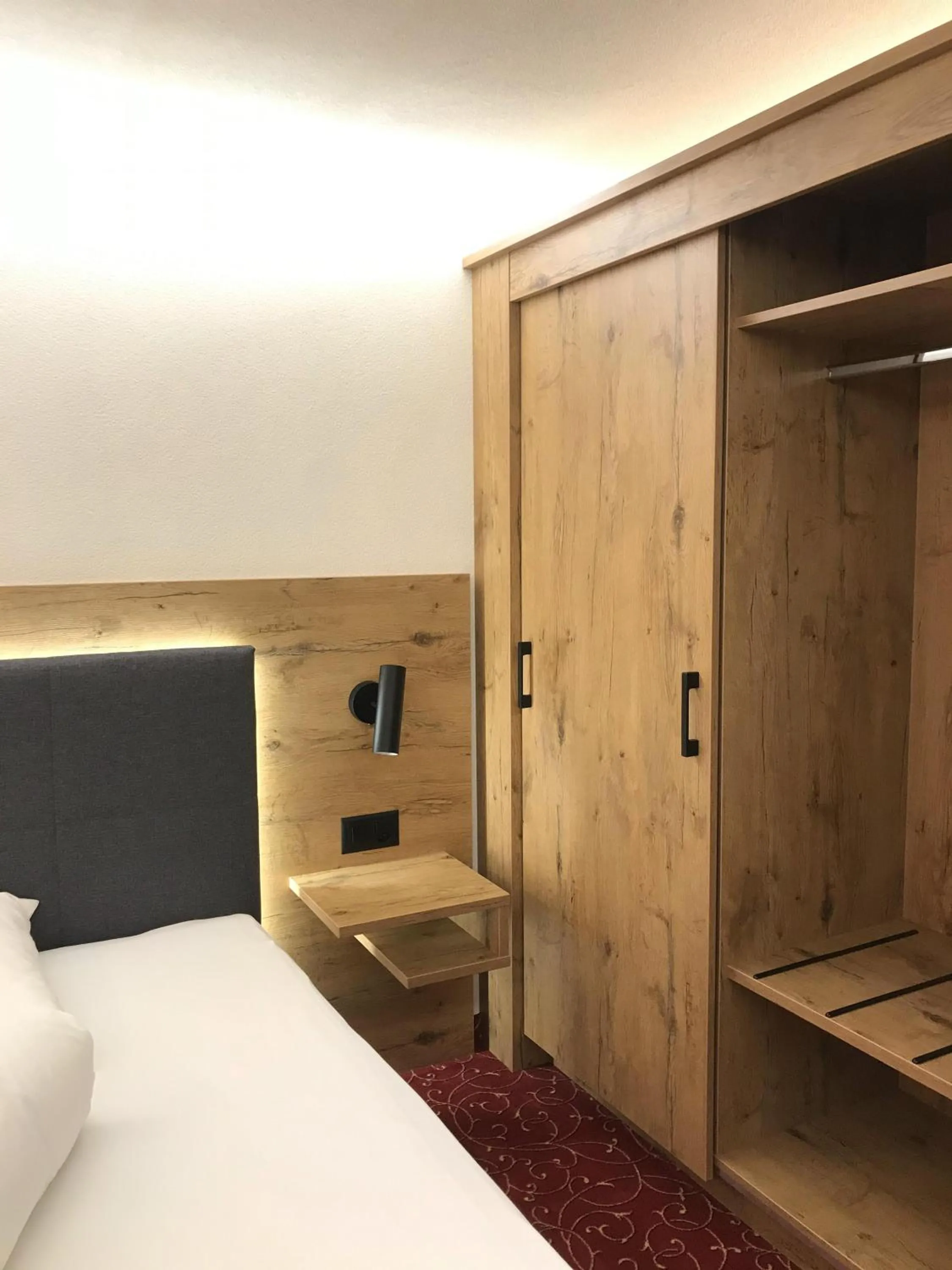 Photo of the whole room, Bed in Sonnenhotel Soldanella Sonneck