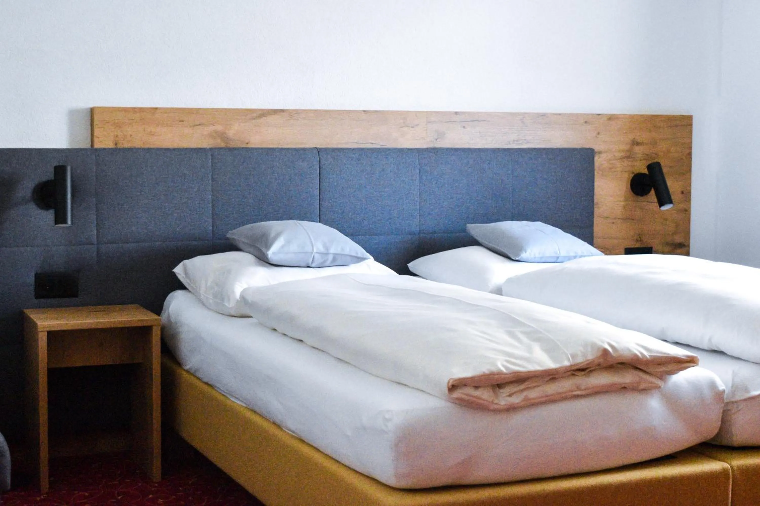 Photo of the whole room, Bed in Sonnenhotel Soldanella Sonneck