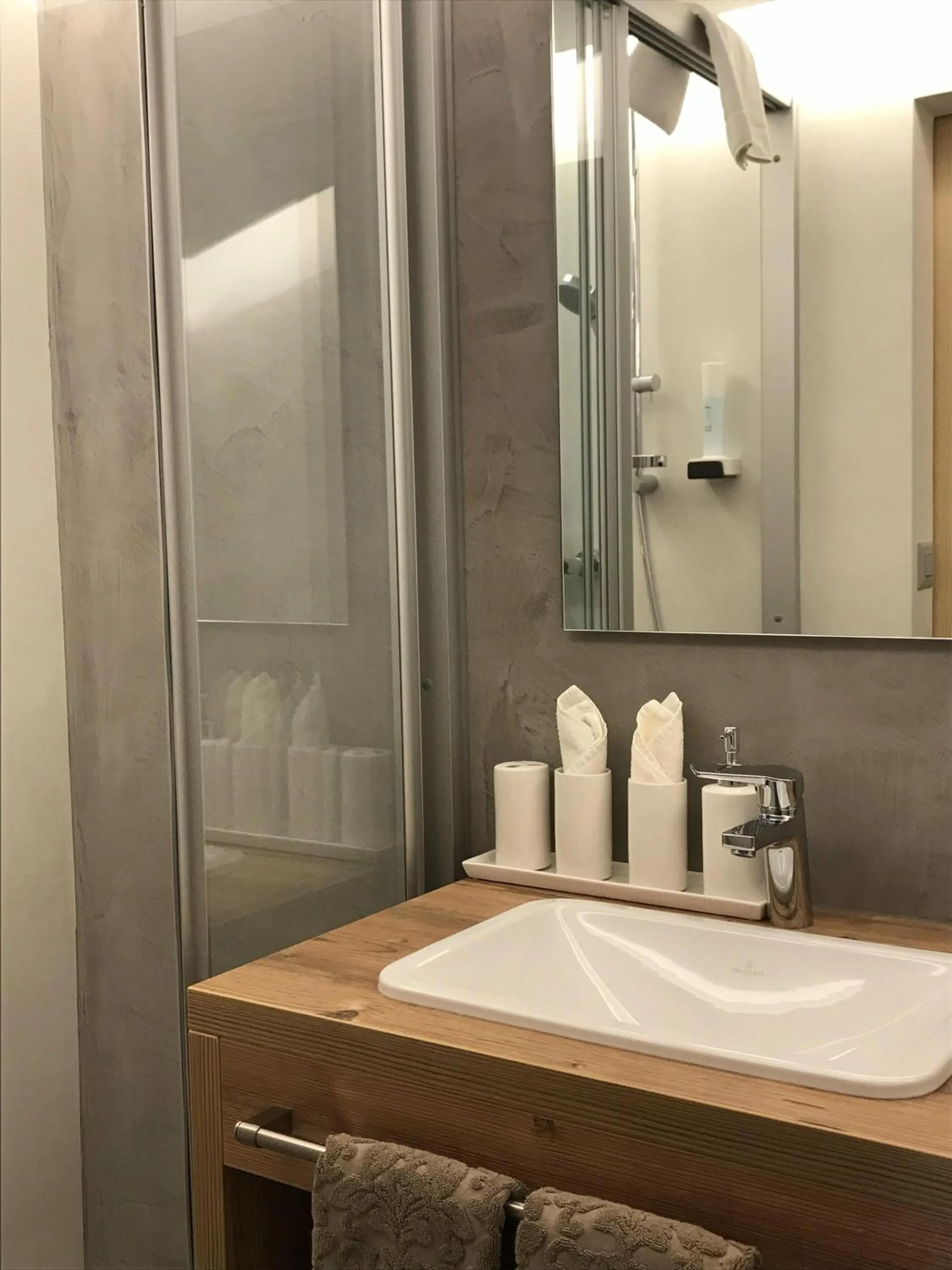 Bathroom in Sonnenhotel Soldanella Sonneck