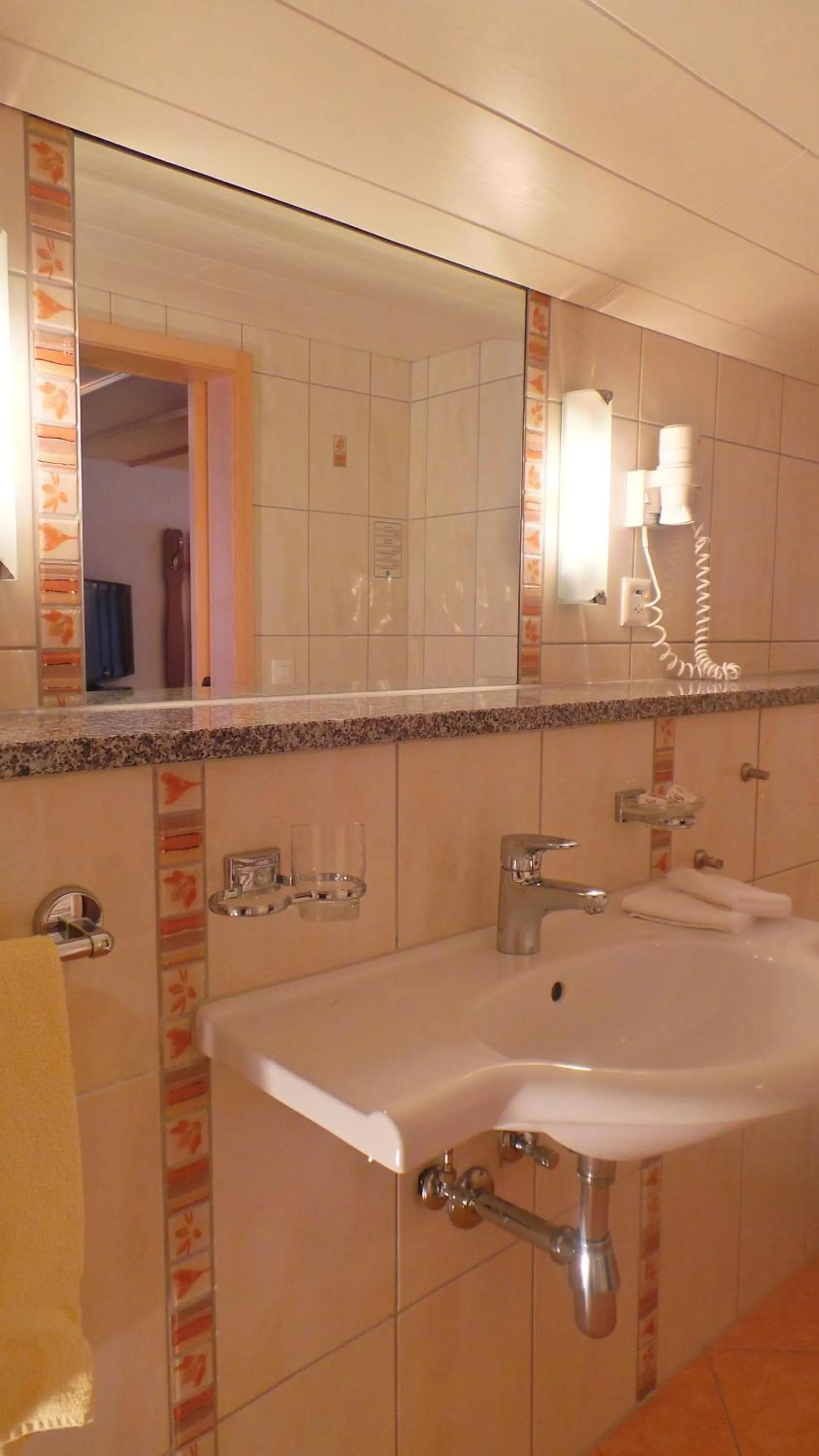 Bathroom in Sonnenhotel Soldanella Sonneck