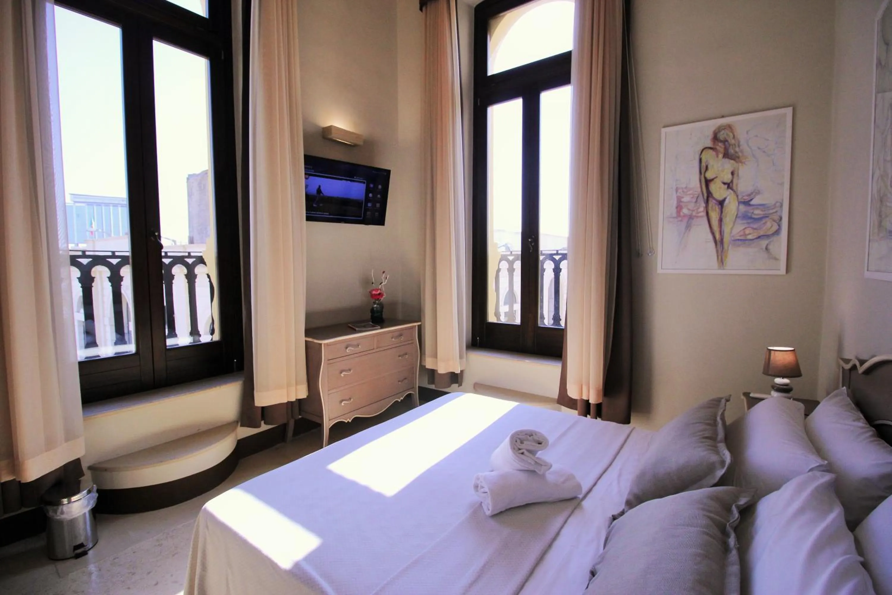 Photo of the whole room, Bed in Suite Porta Terra