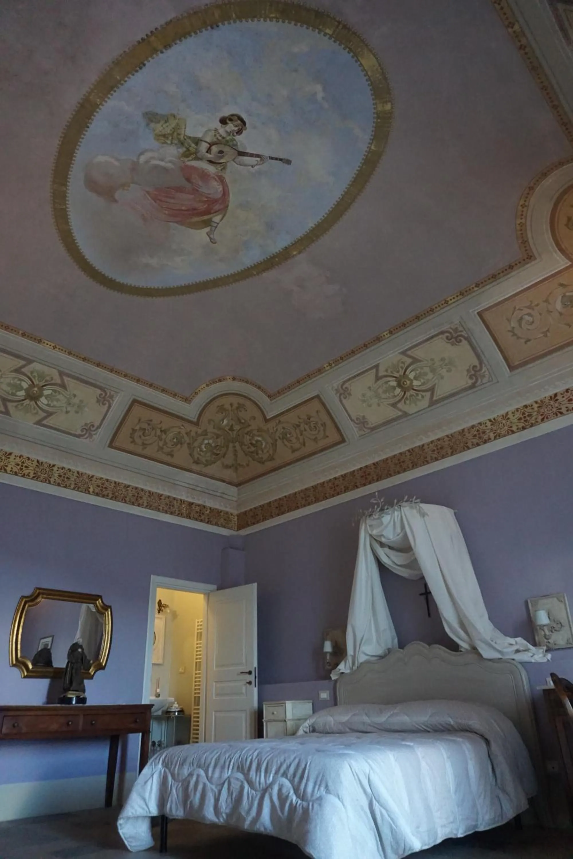 Bed in Palazzo De Fabritiis