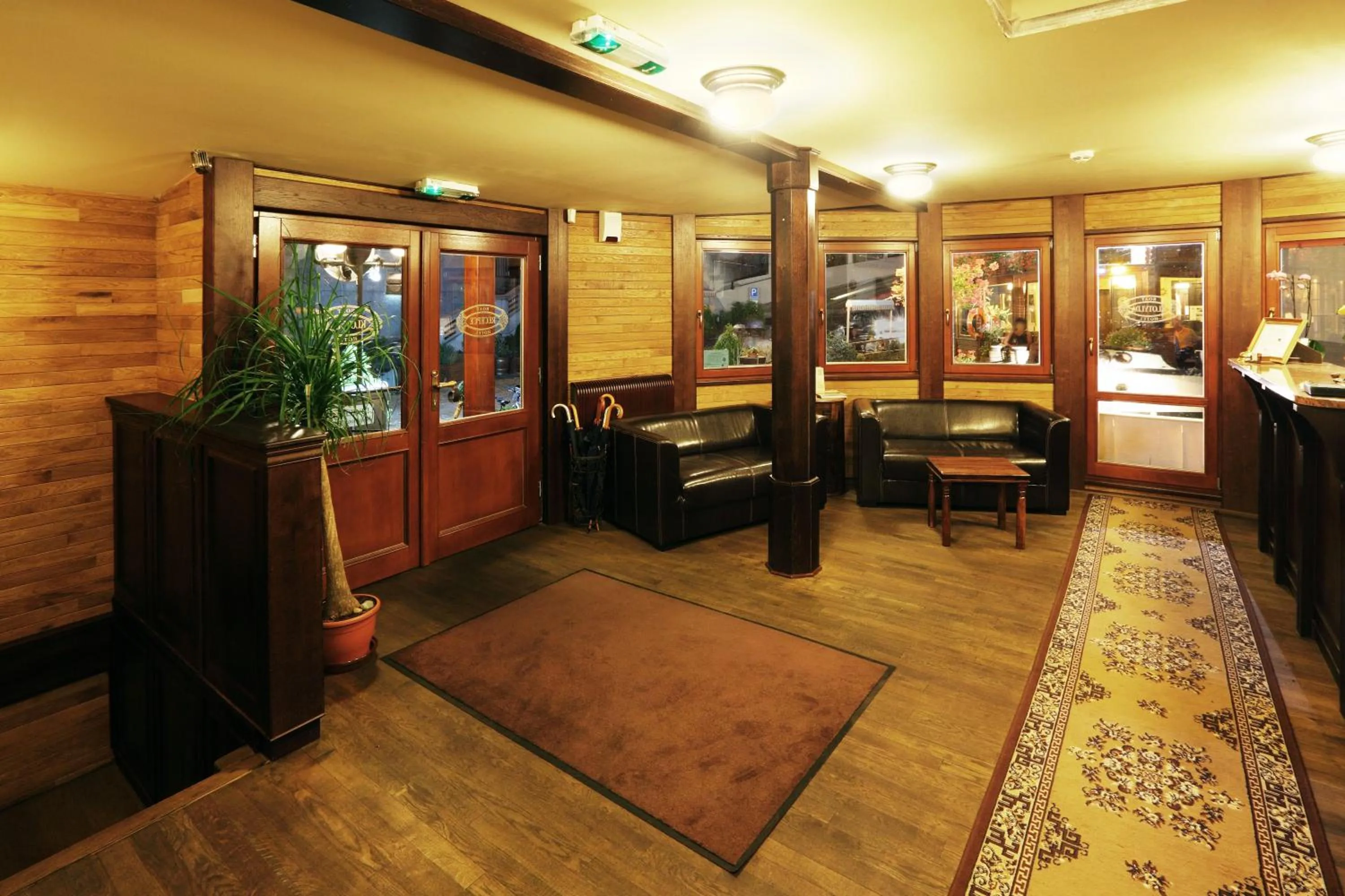 Lobby or reception in Boat Hotel Matylda