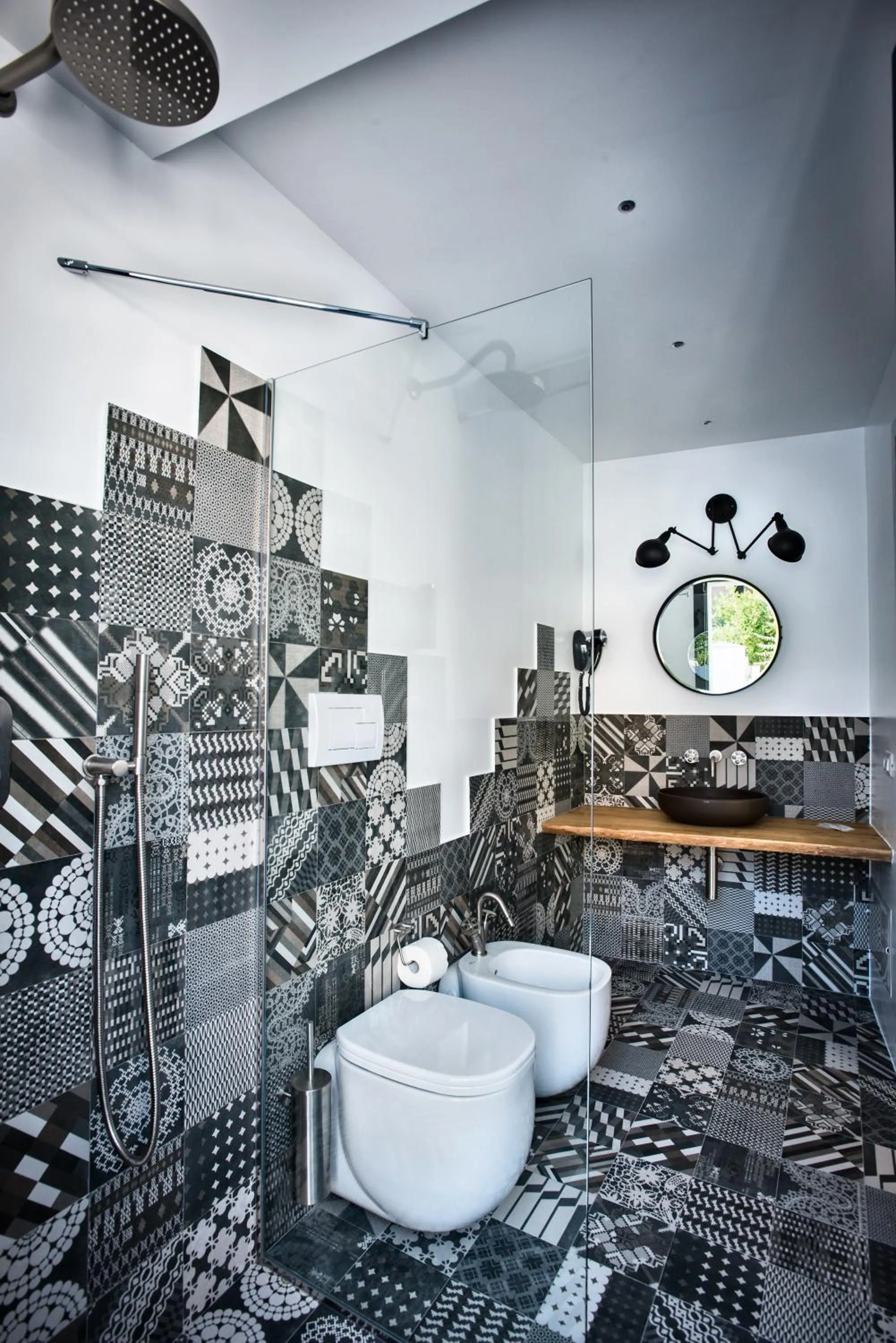 Shower in Teku Sardinia Boutique Hotel