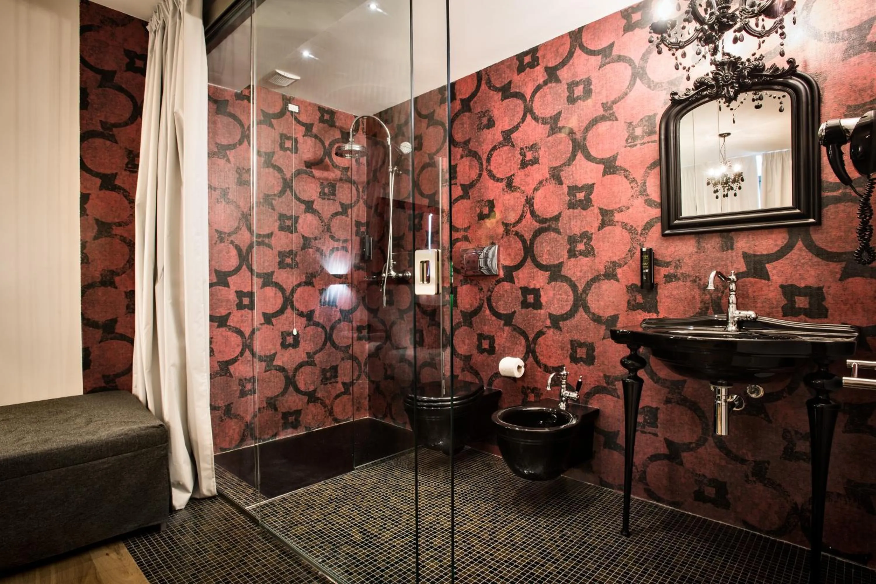 Shower in Teku Sardinia Boutique Hotel