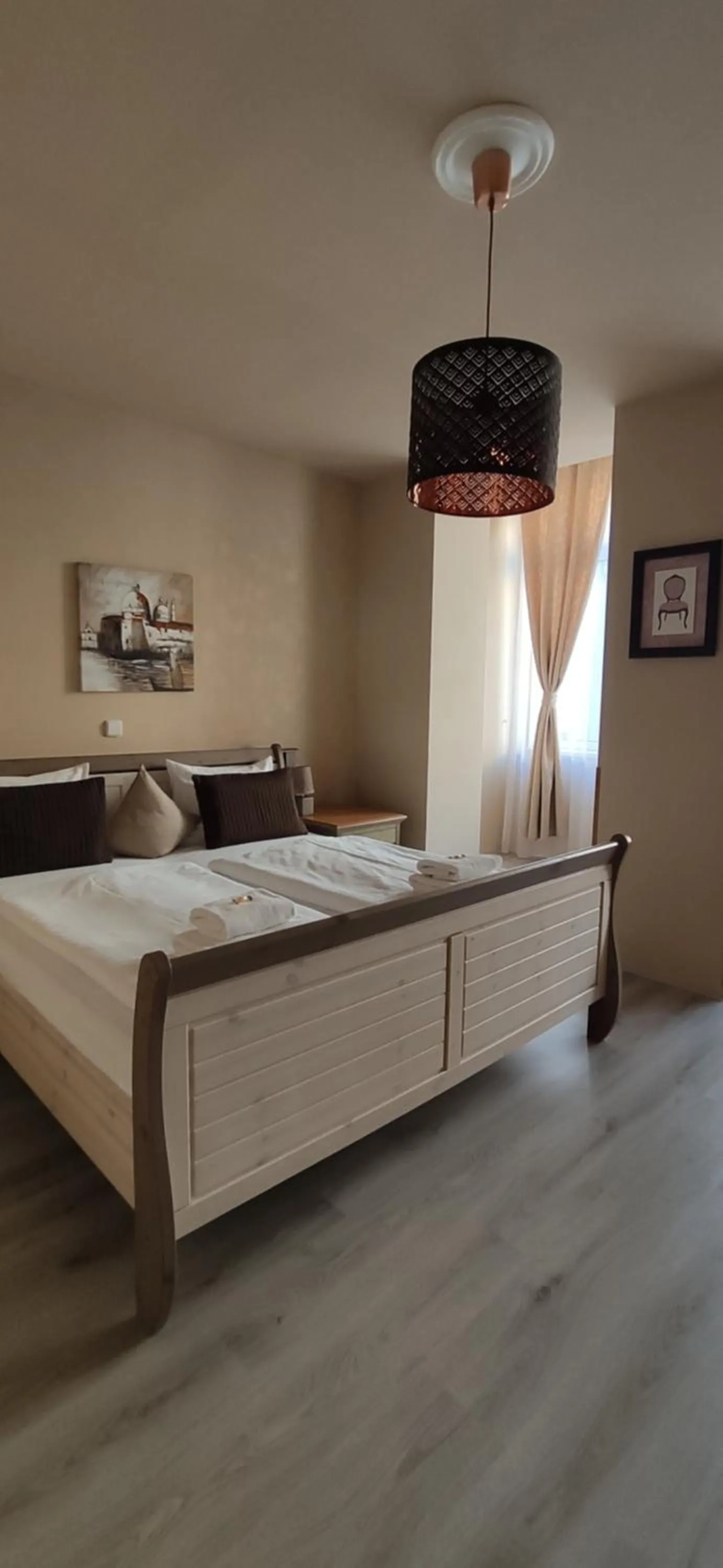 Bed in Augustus et Otto Hotel