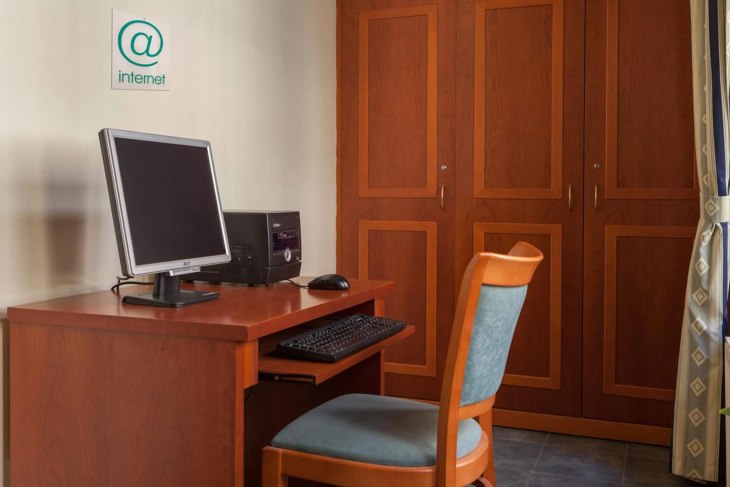 TV and multimedia in Augustus et Otto Hotel