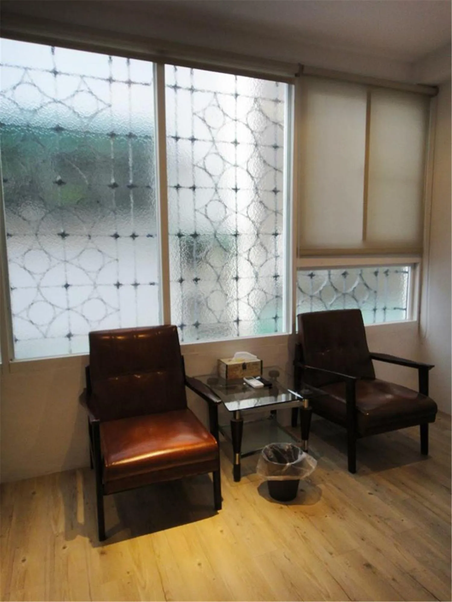 Seating area in Chung Fu Inn