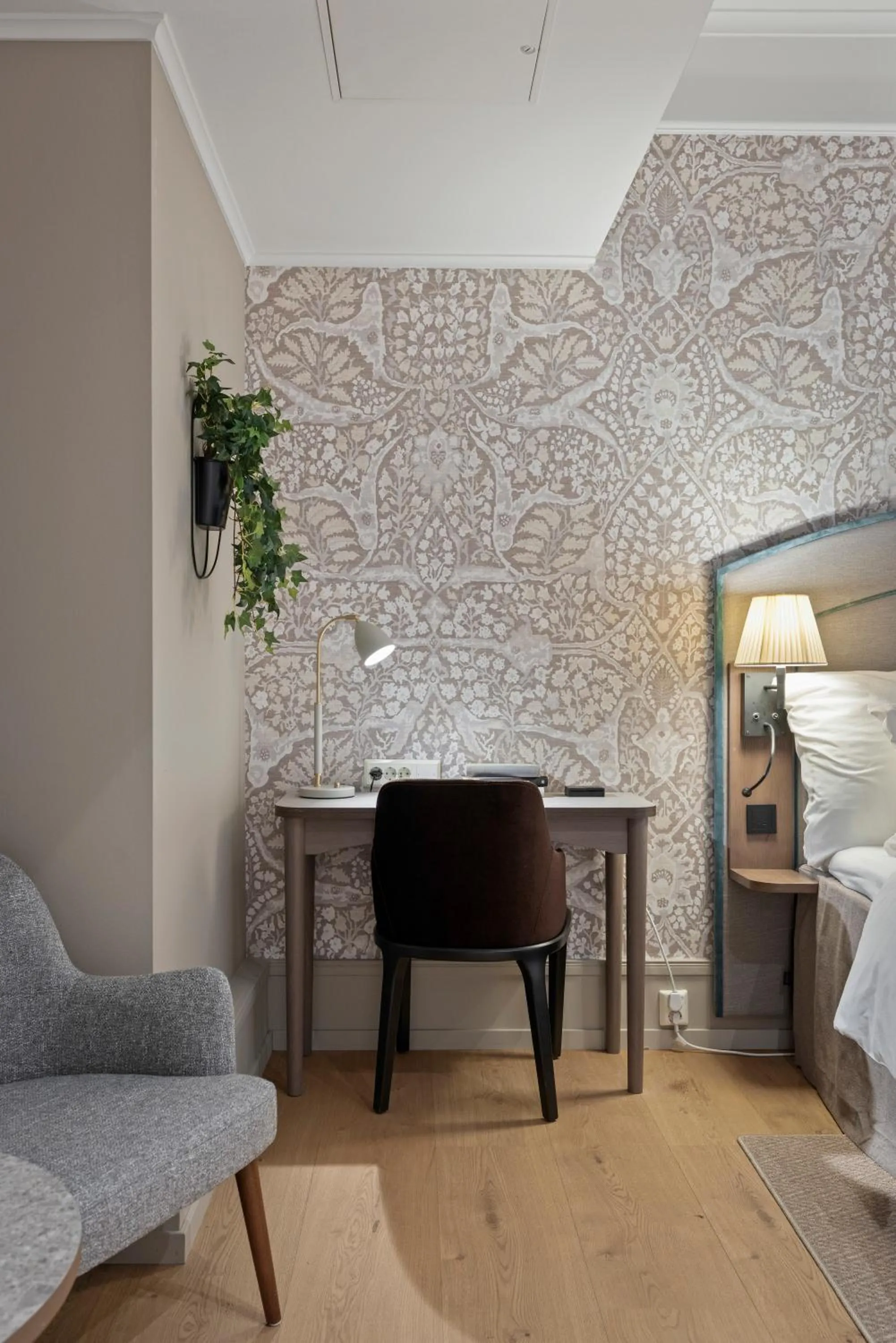 Bedroom, Bed in Home Hotel Bastion