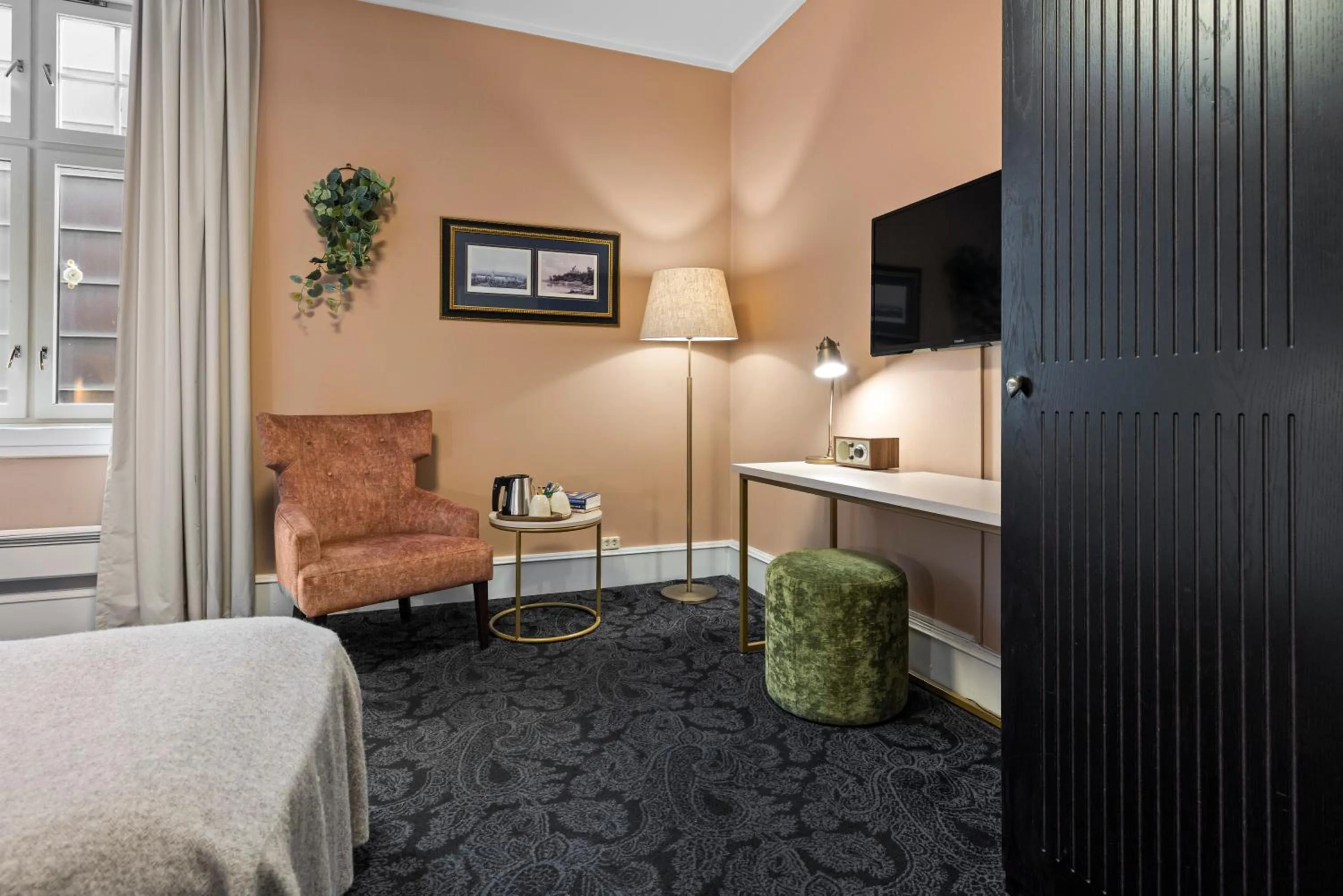 Bedroom, Bed in Home Hotel Gabelshus