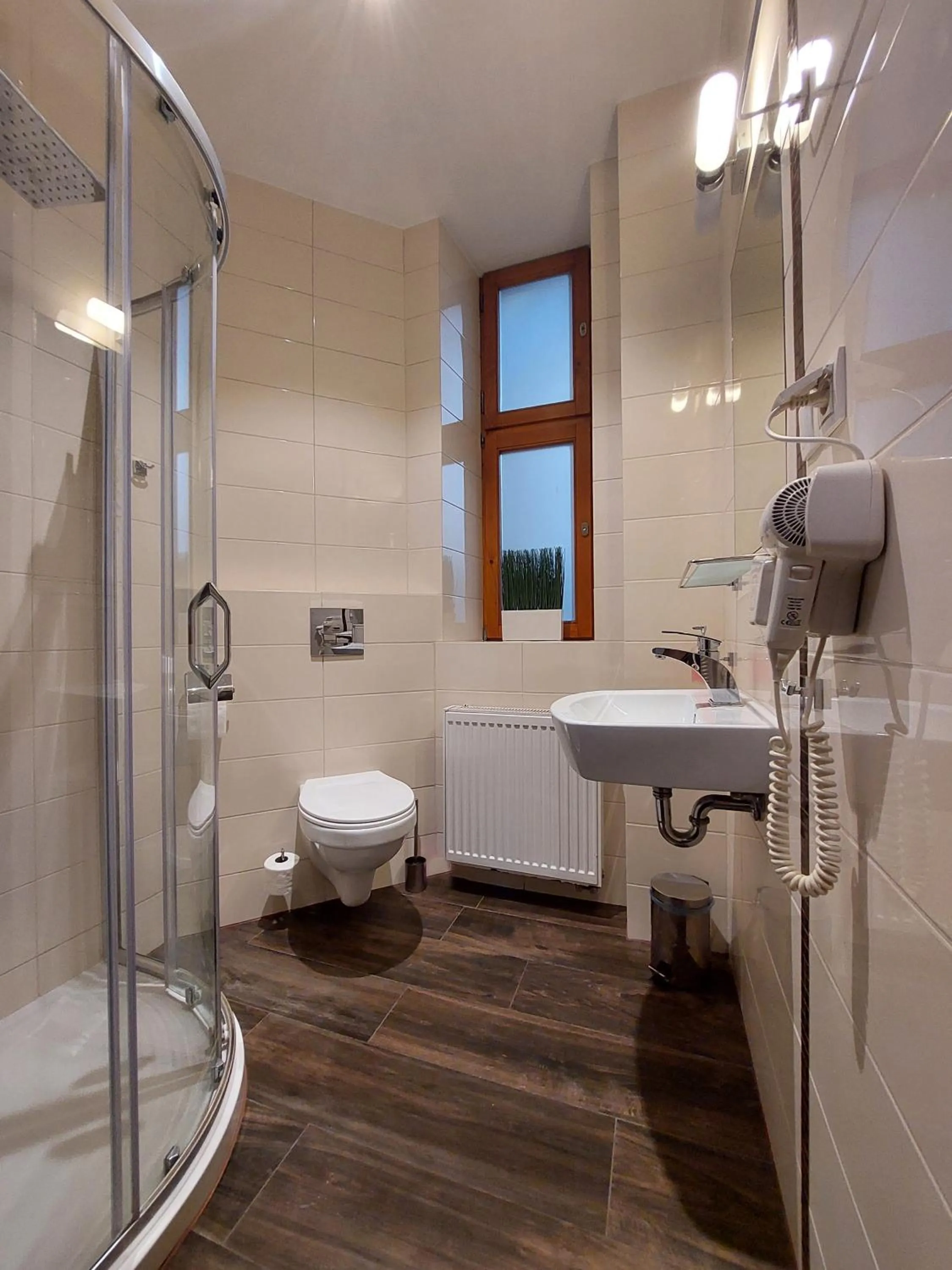 Shower in Atlantic Aparthotel