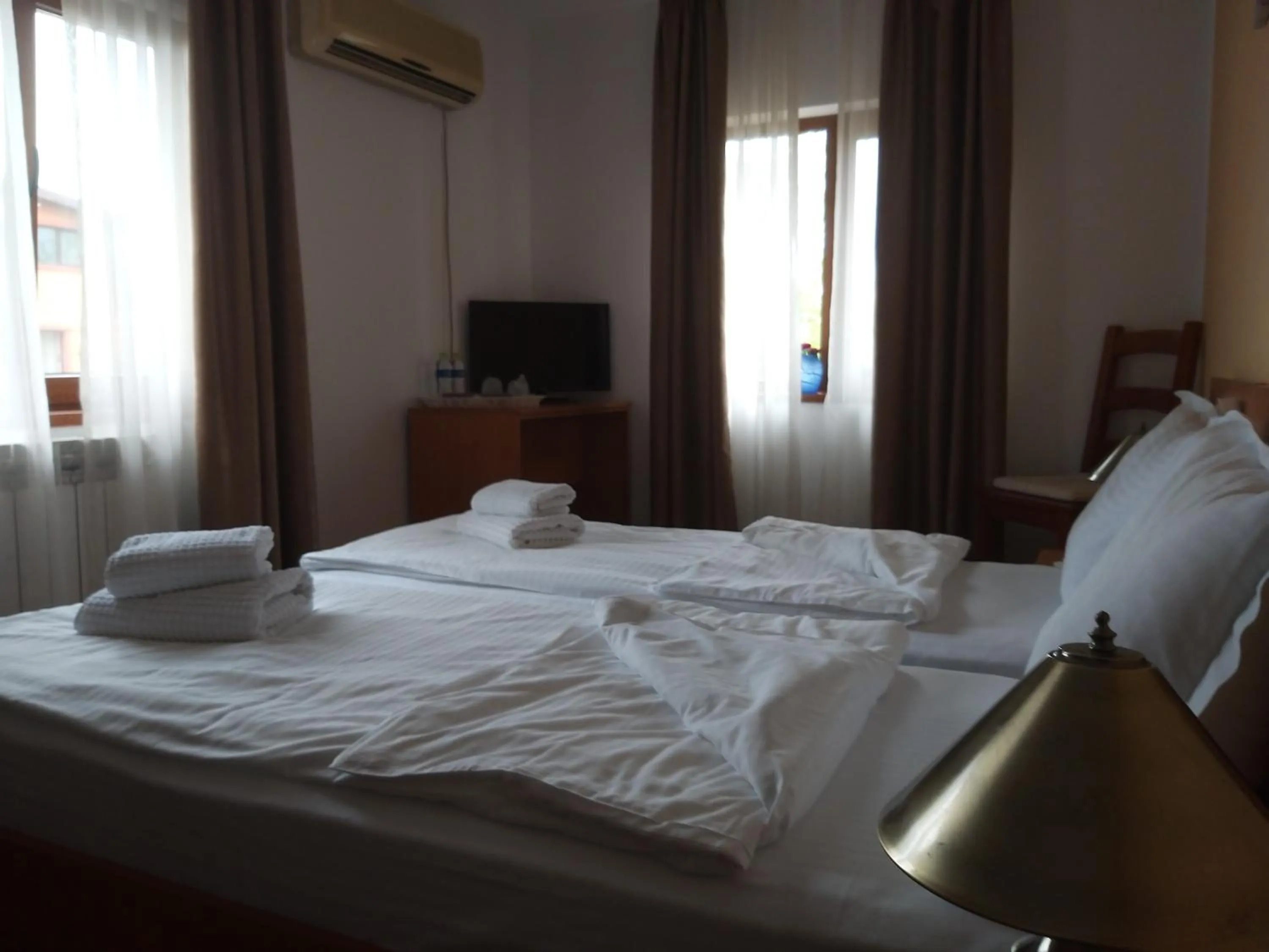 Photo of the whole room, Bed in La Casa Nord