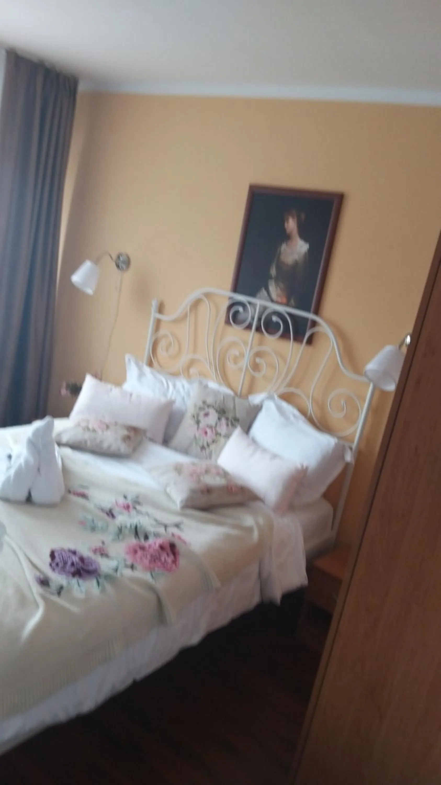 Photo of the whole room, Bed in La Casa Nord