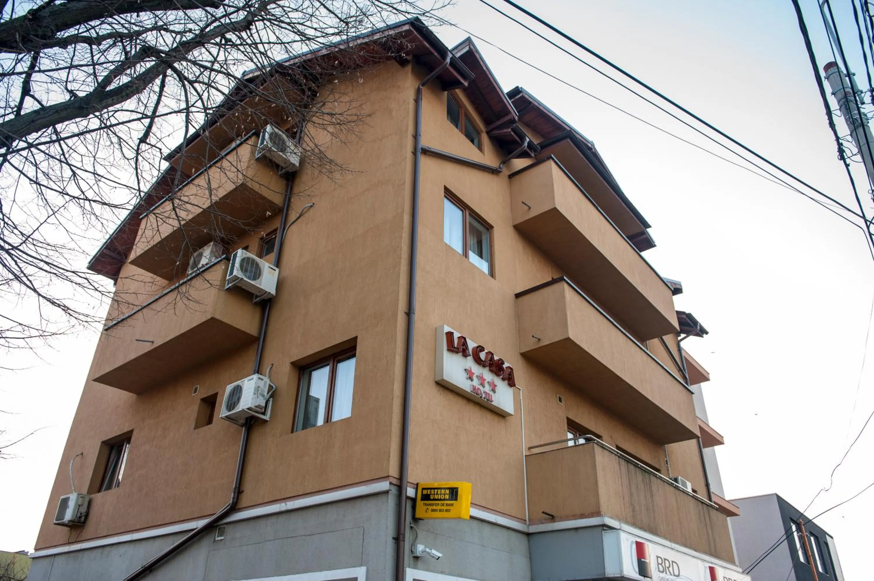 Property logo or sign in La Casa Nord