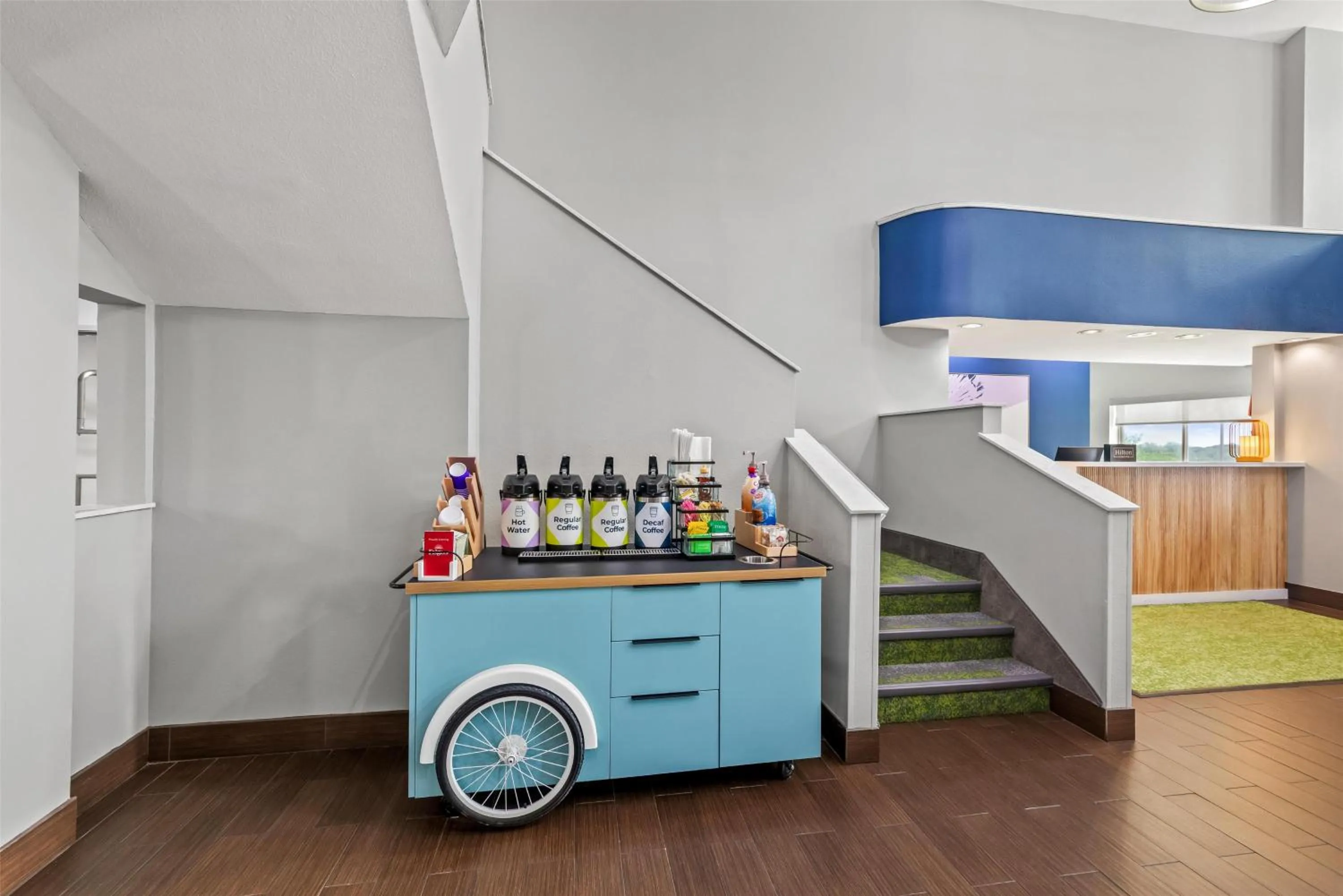 Dining area in Spark by Hilton Round Rock