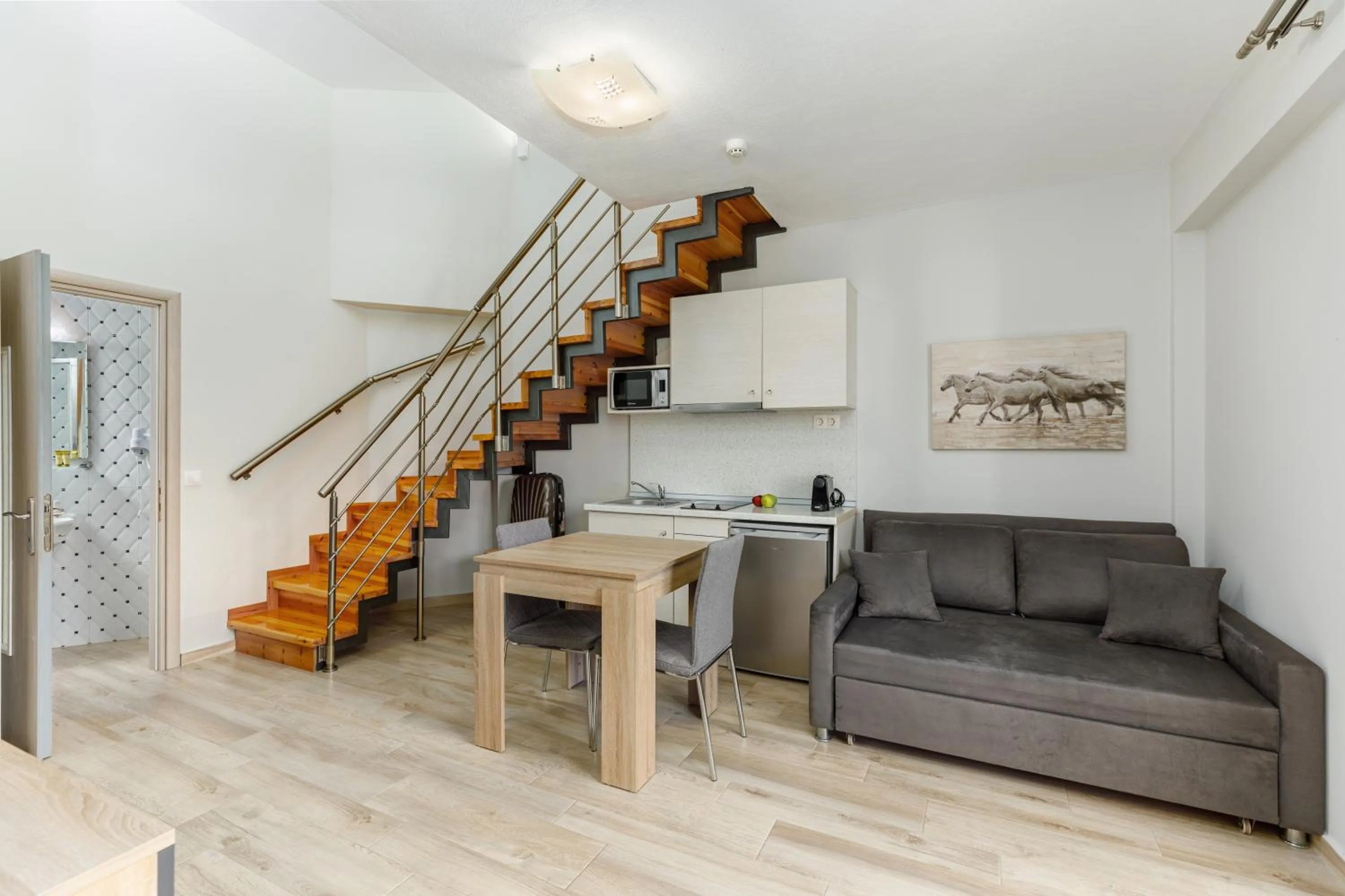 Kitchen or kitchenette in Ilis Villas