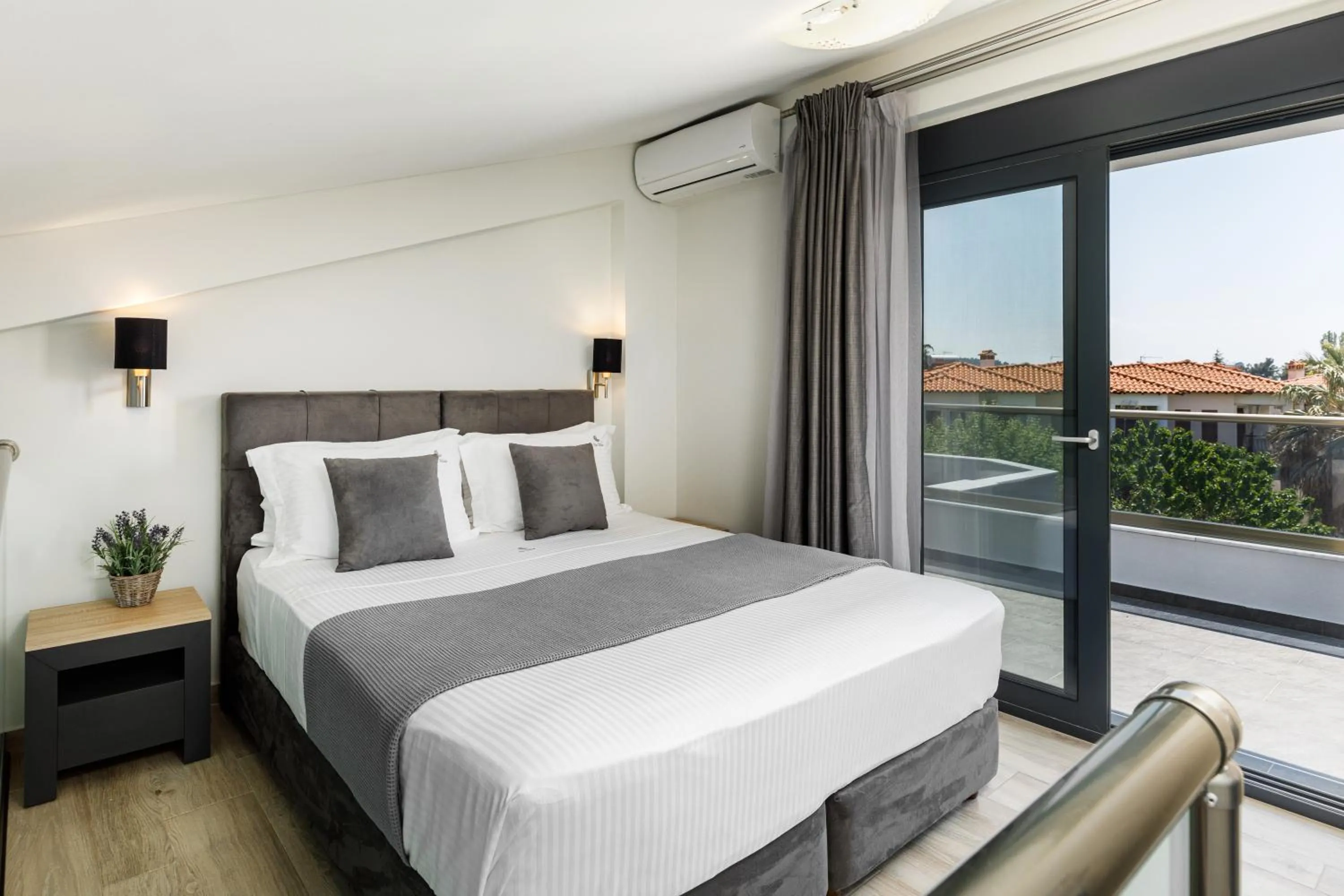 Bedroom, Bed in Ilis Villas