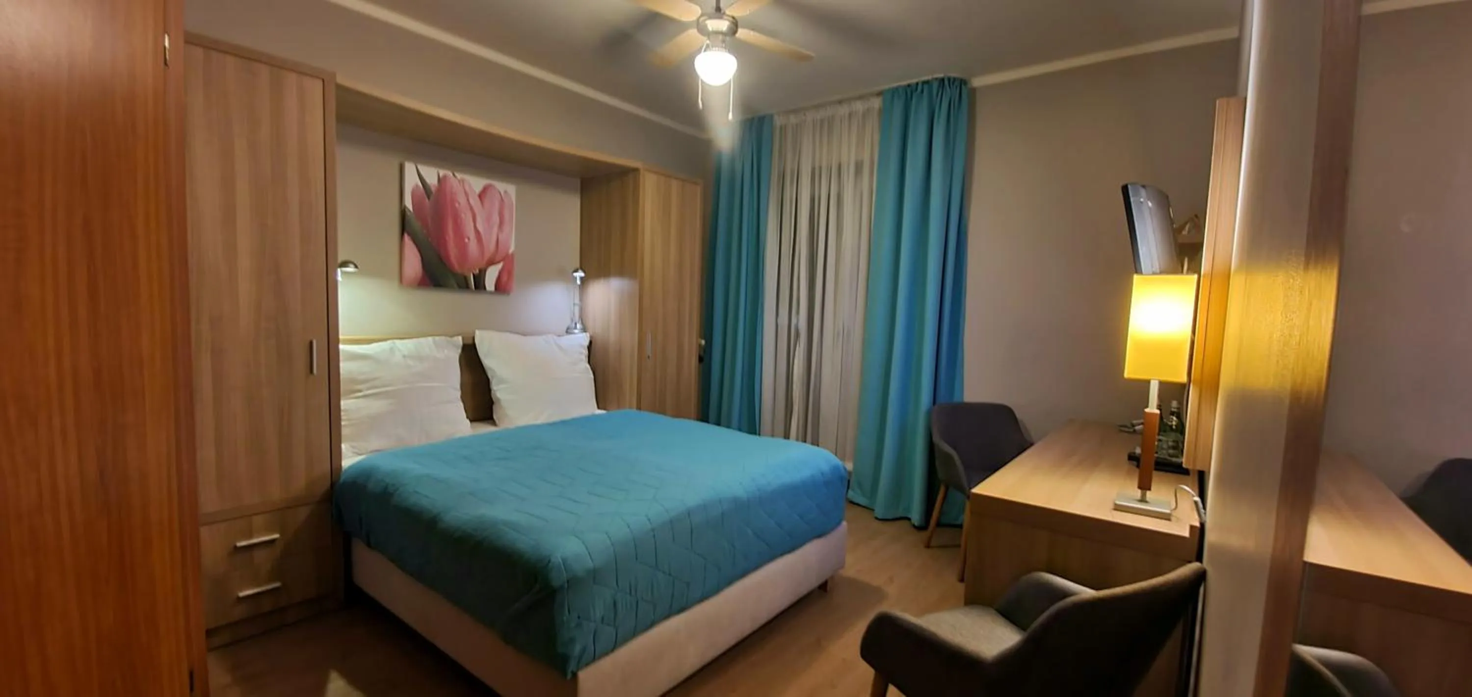 Photo of the whole room in Villa Delfin Spa