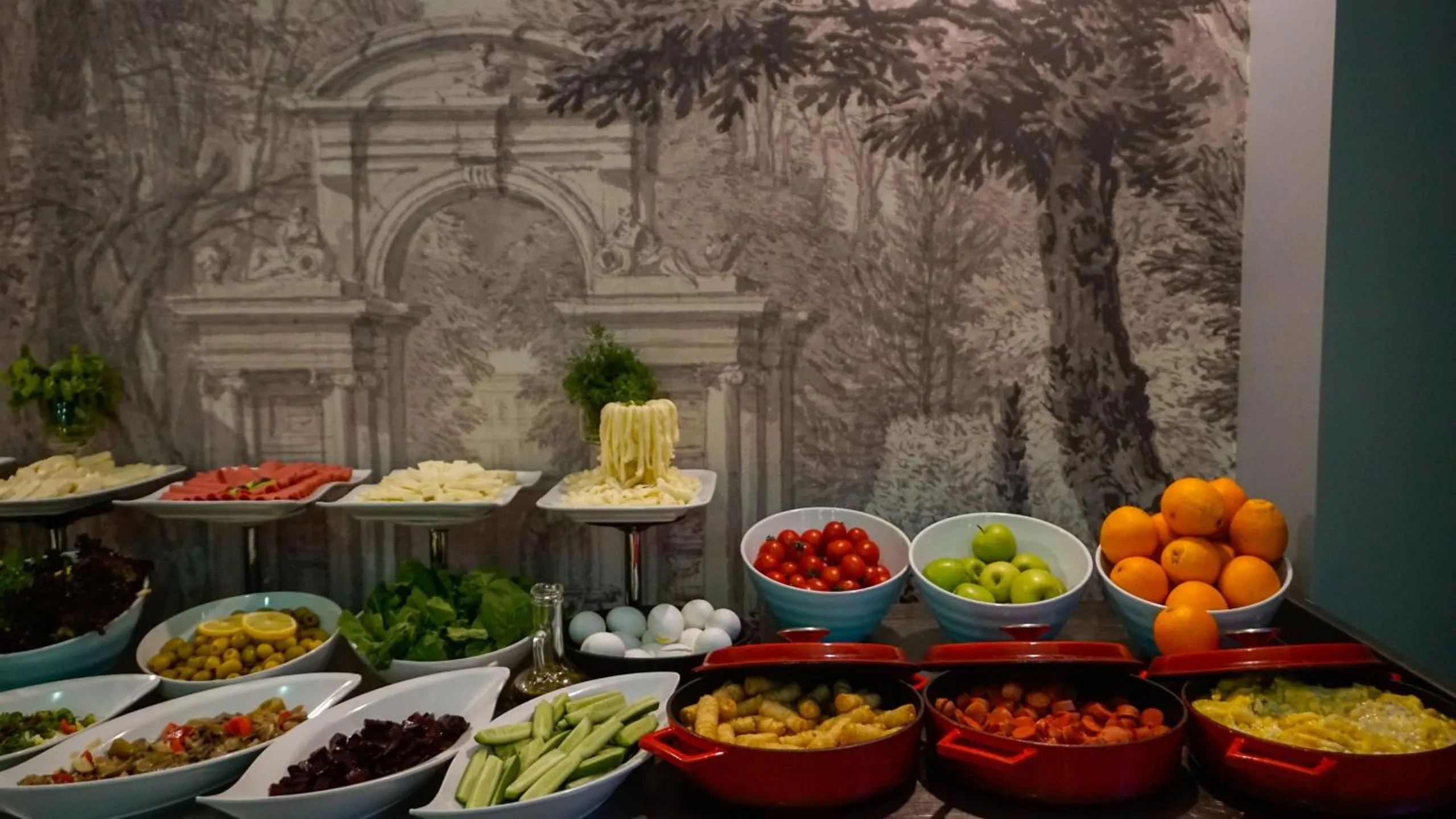 Raymond Hotel Old City