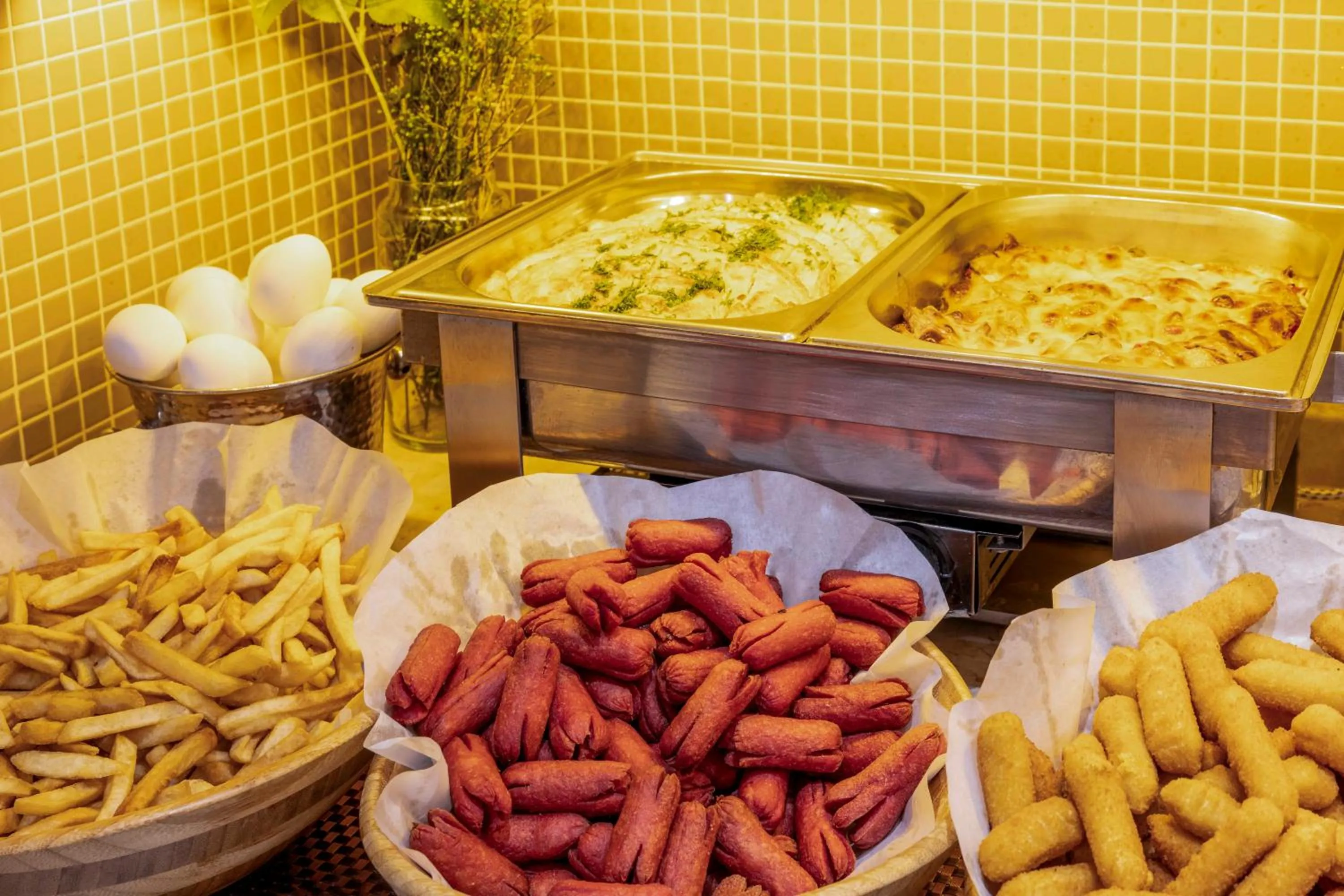 Buffet breakfast in Raymond Hotel Old City