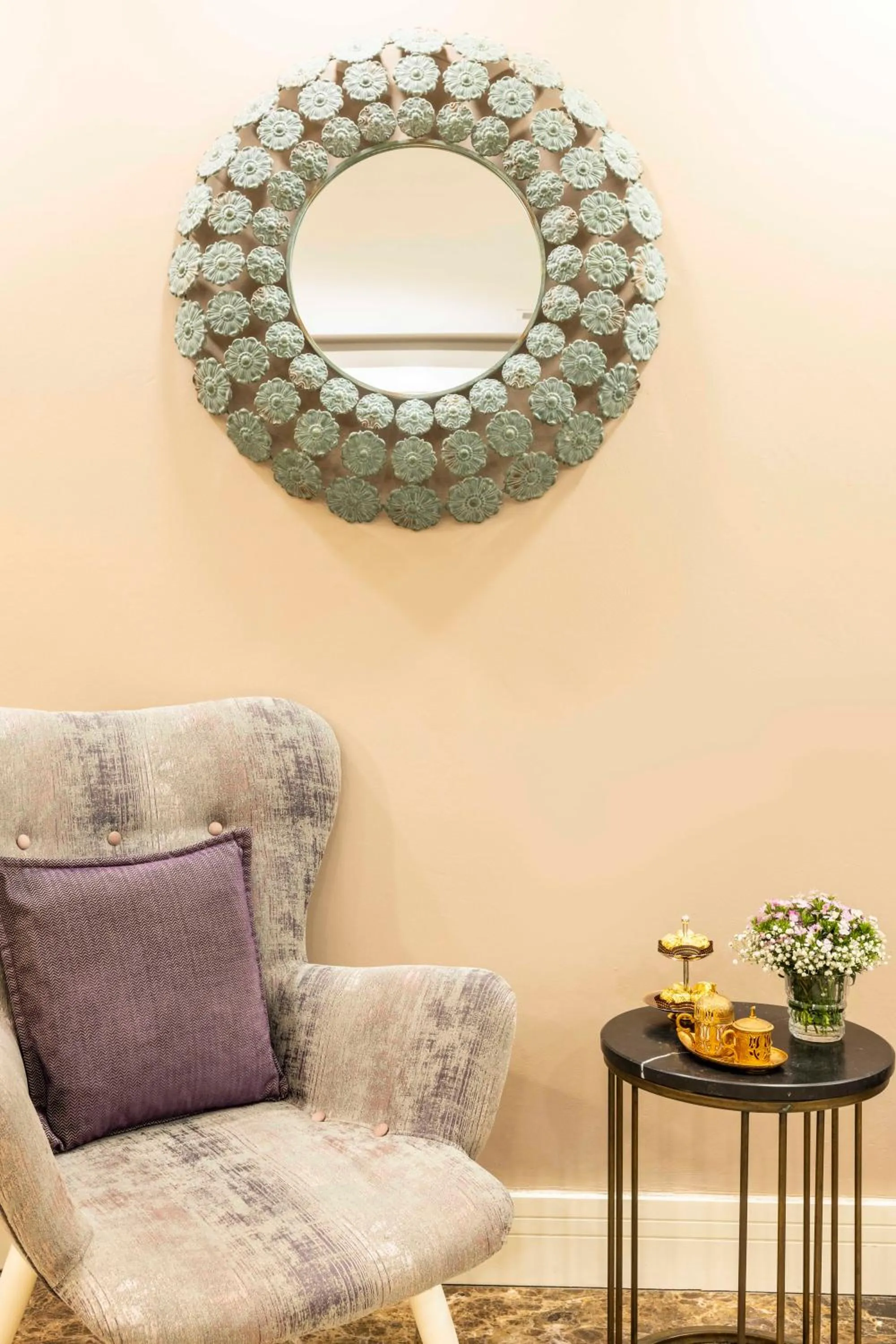 Decorative detail in Raymond Hotel Old City