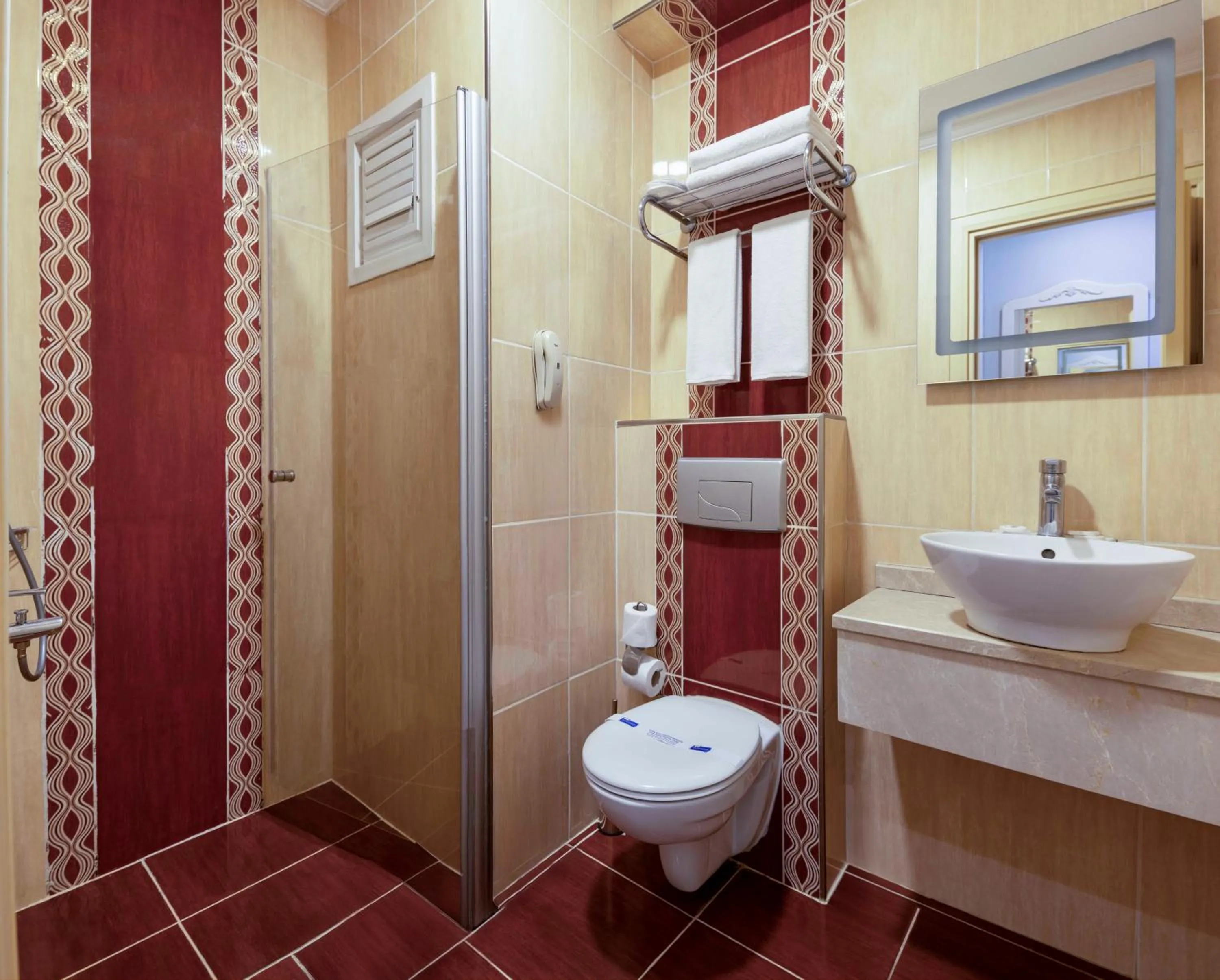 Raymond Hotel Old City