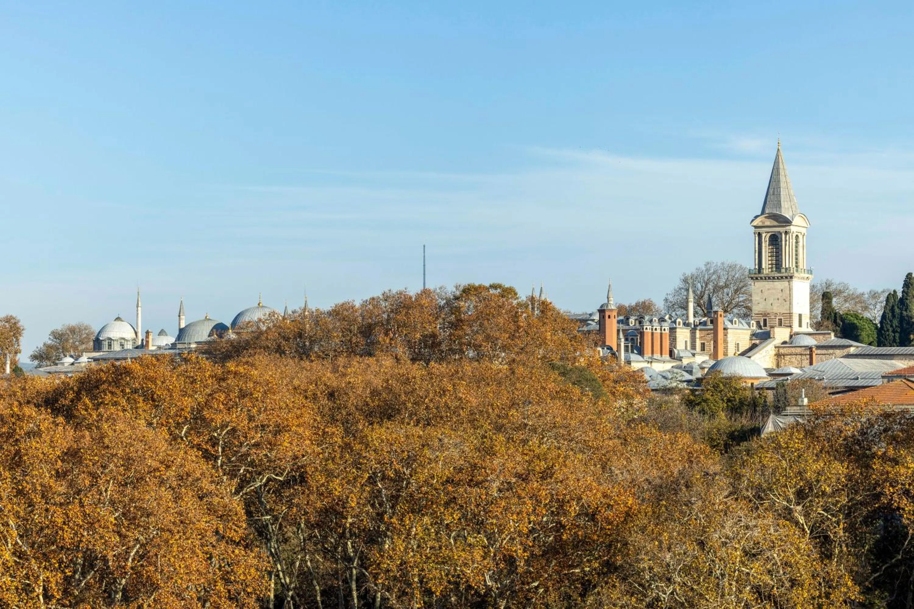 Nearby landmark in Raymond Hotel Old City