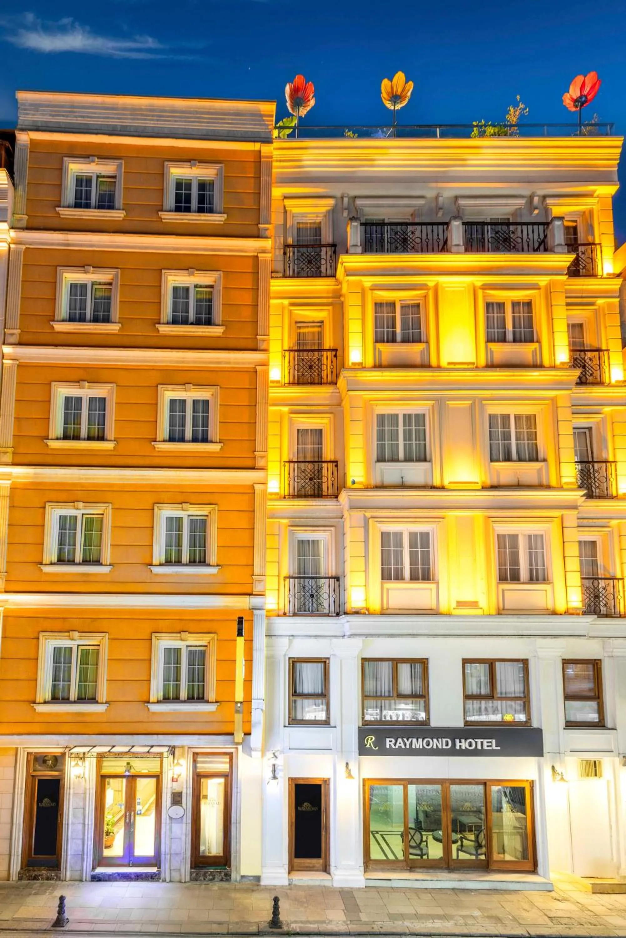 Raymond Hotel Old City