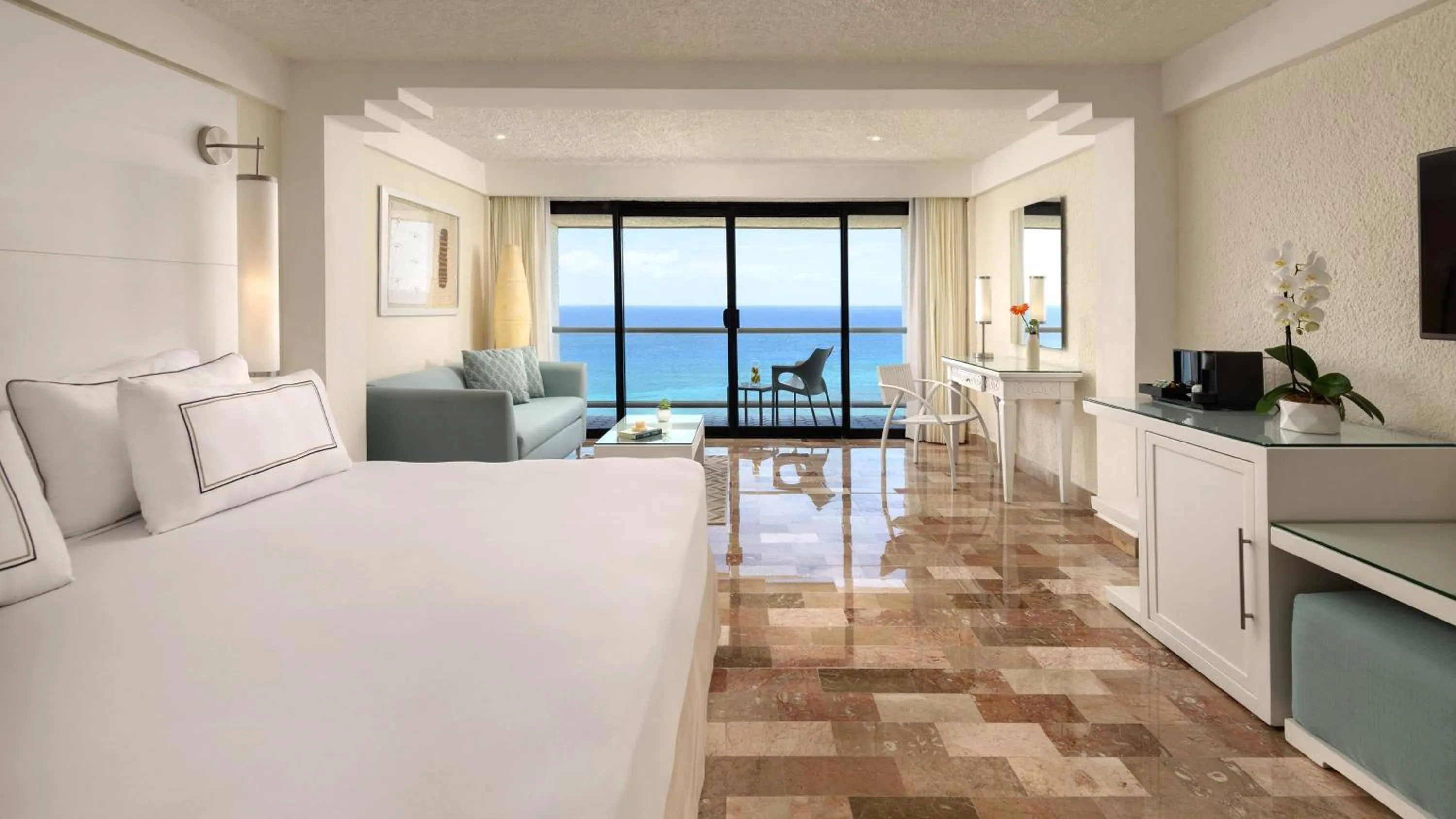 Property building, Bed in Meliá Cozumel - All Inclusive