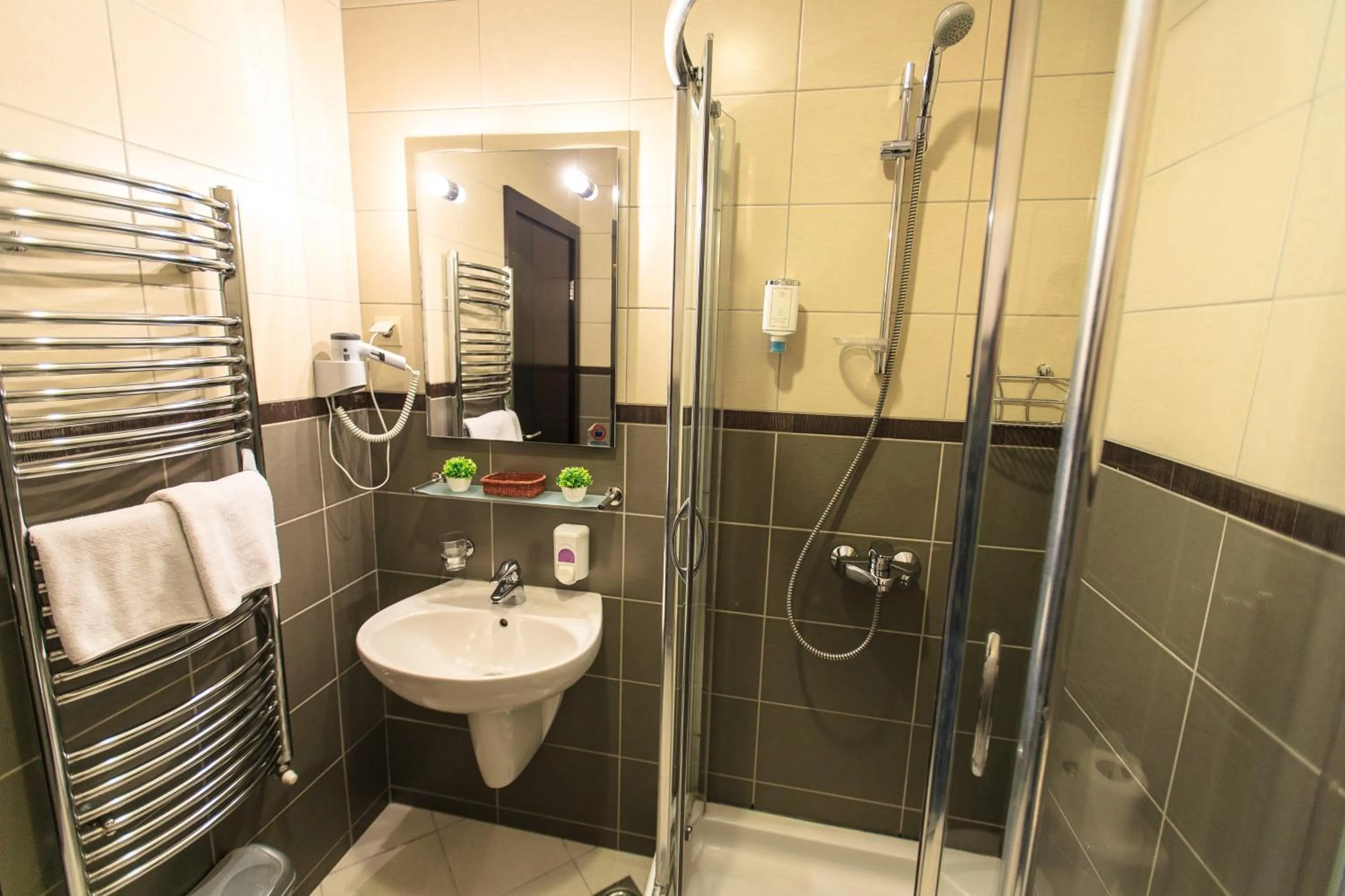 Bathroom in Lucic Rooms & Suites