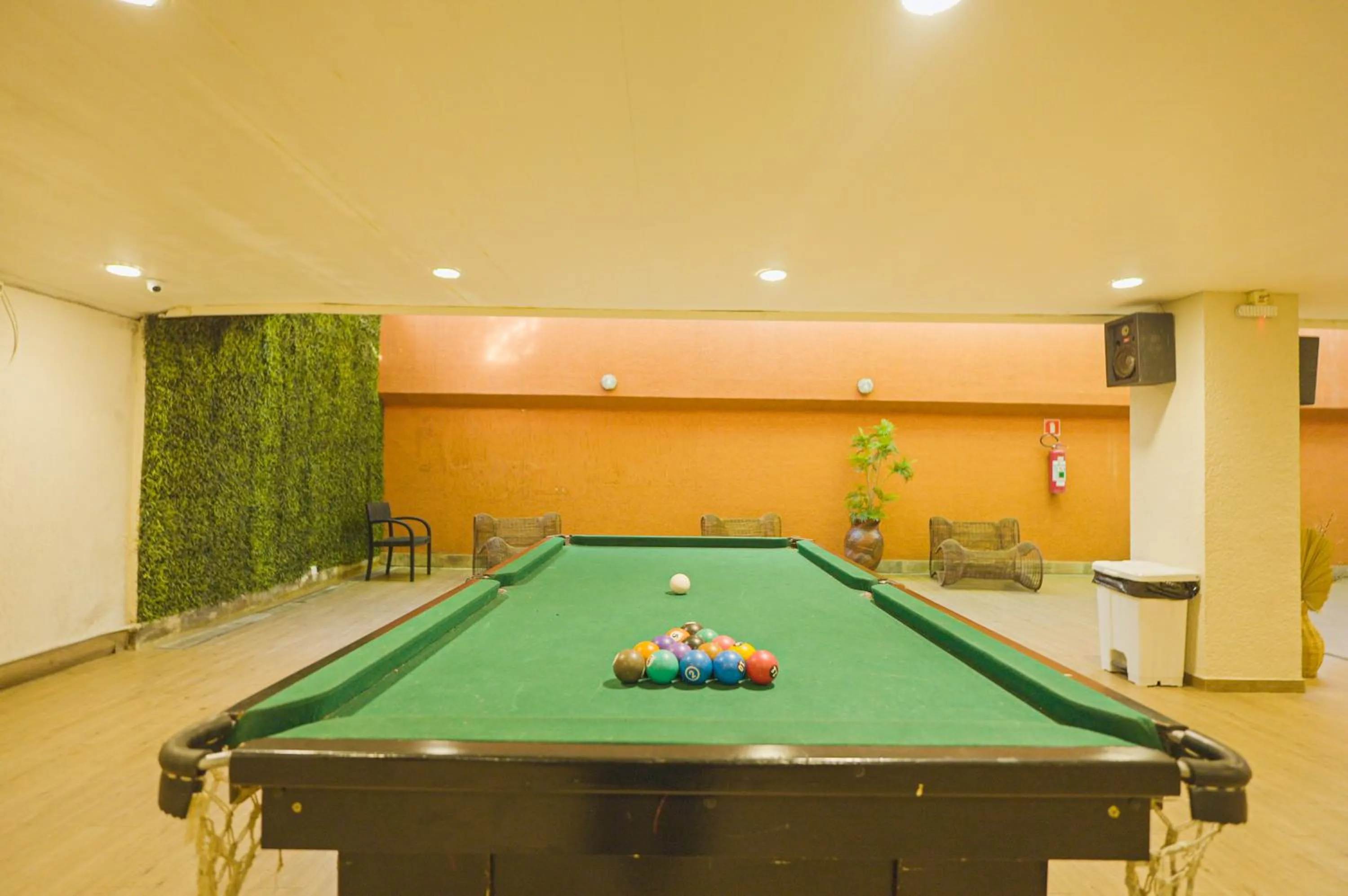 Game Room in Ferraretto Guarujá Hotel & Spa