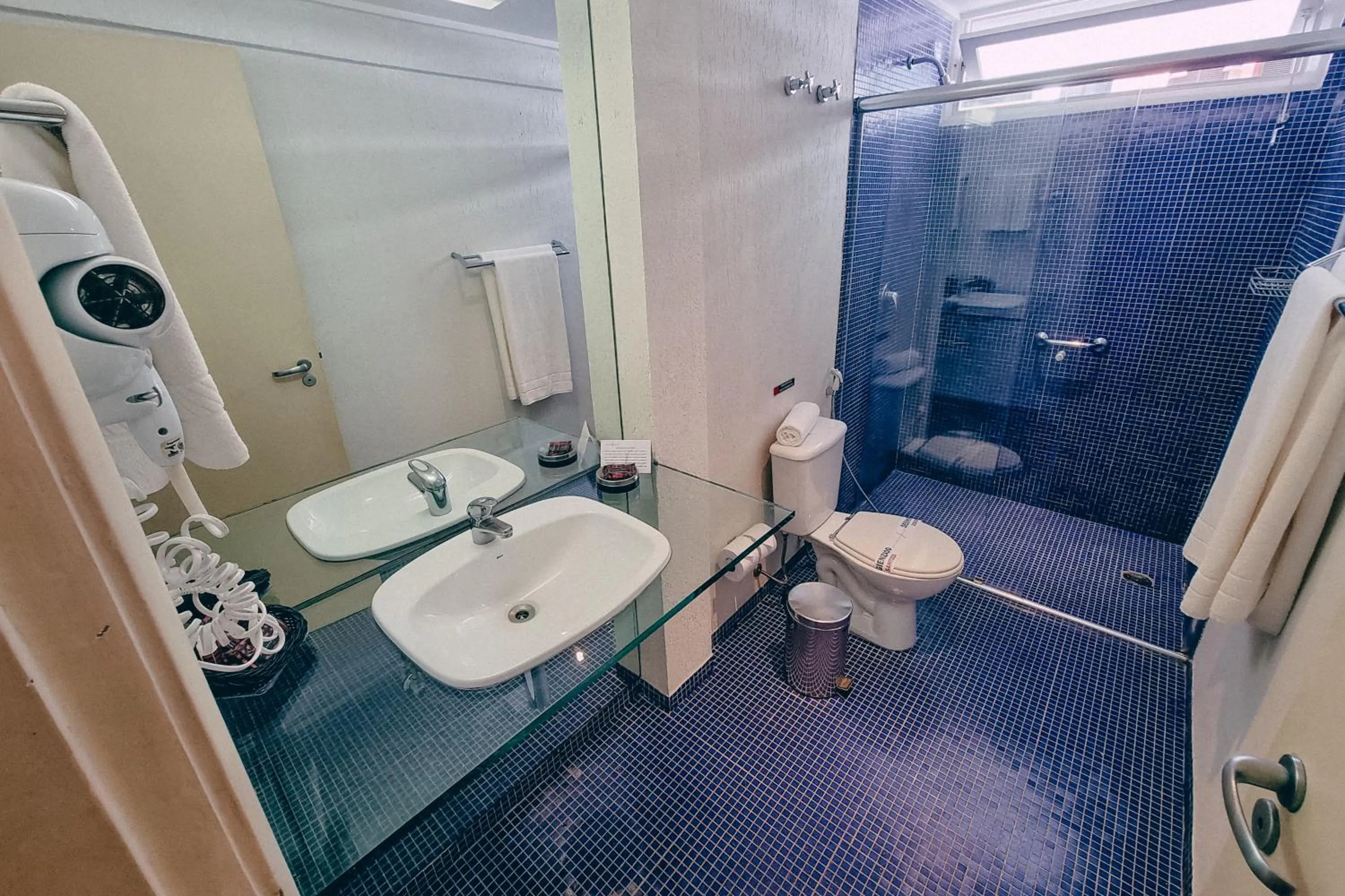 Bathroom in Ferraretto Guarujá Hotel & Spa
