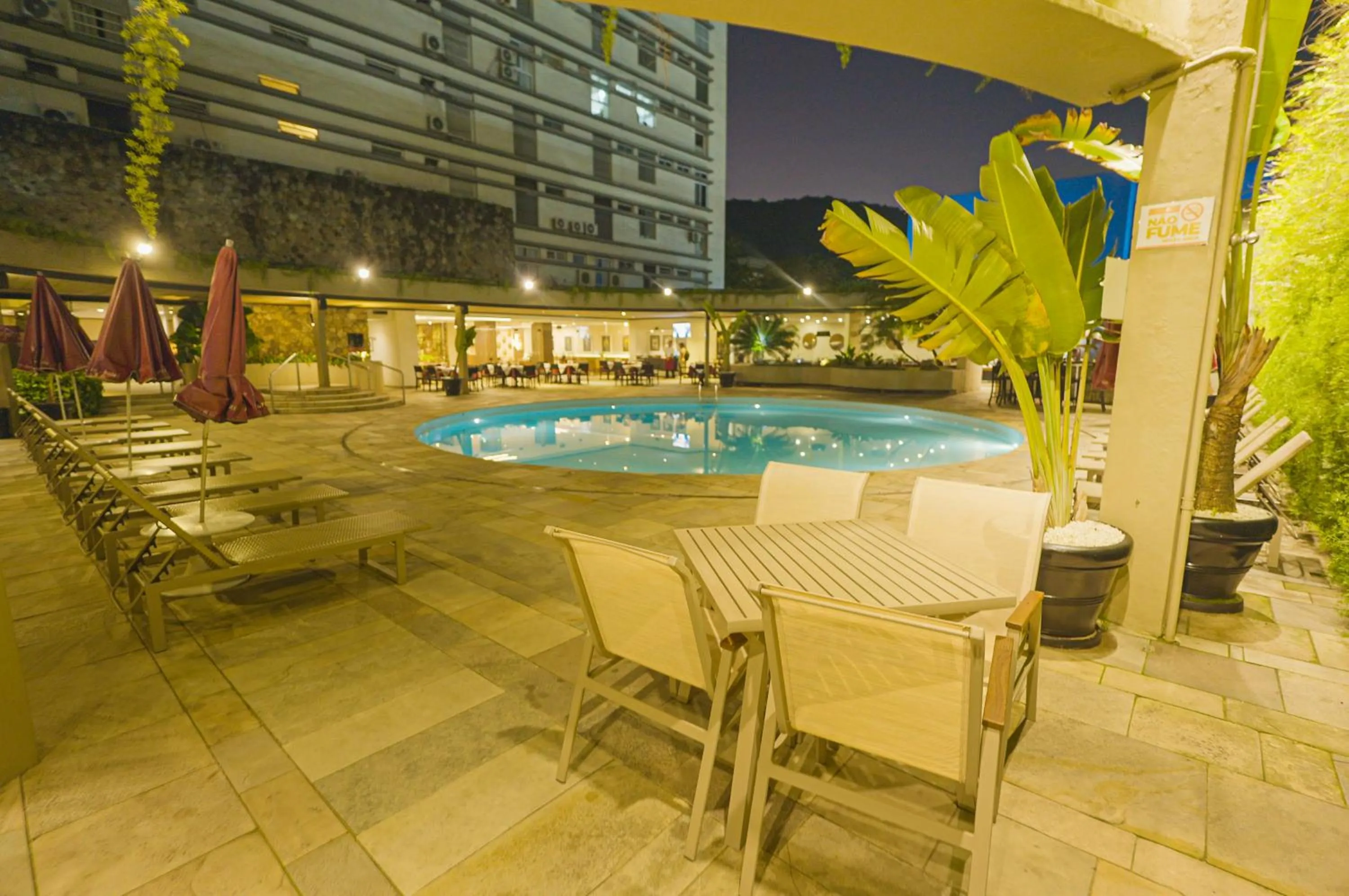 Swimming pool in Ferraretto Guarujá Hotel & Spa