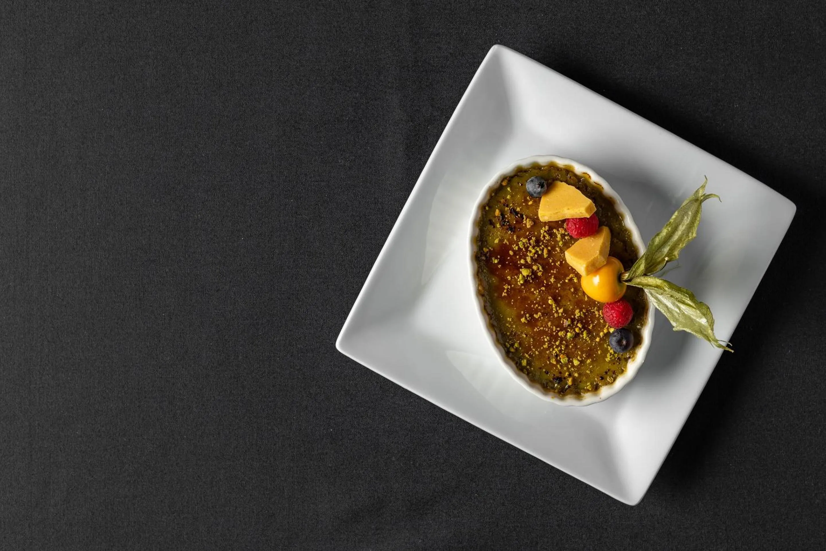 Restaurant/places to eat in Courtyard by Marriott Edmonton Downtown