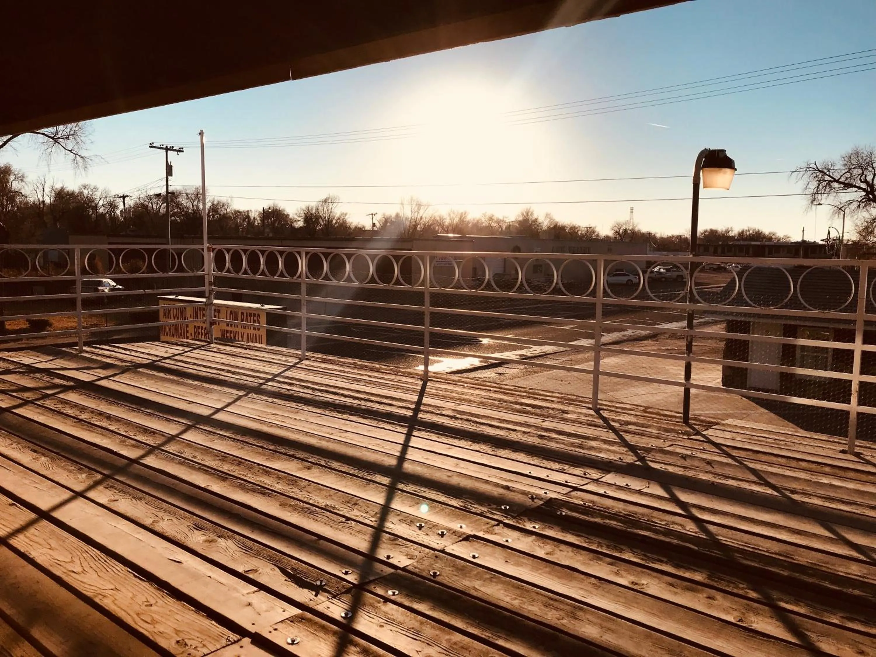 Patio in Golden Arrow Motel