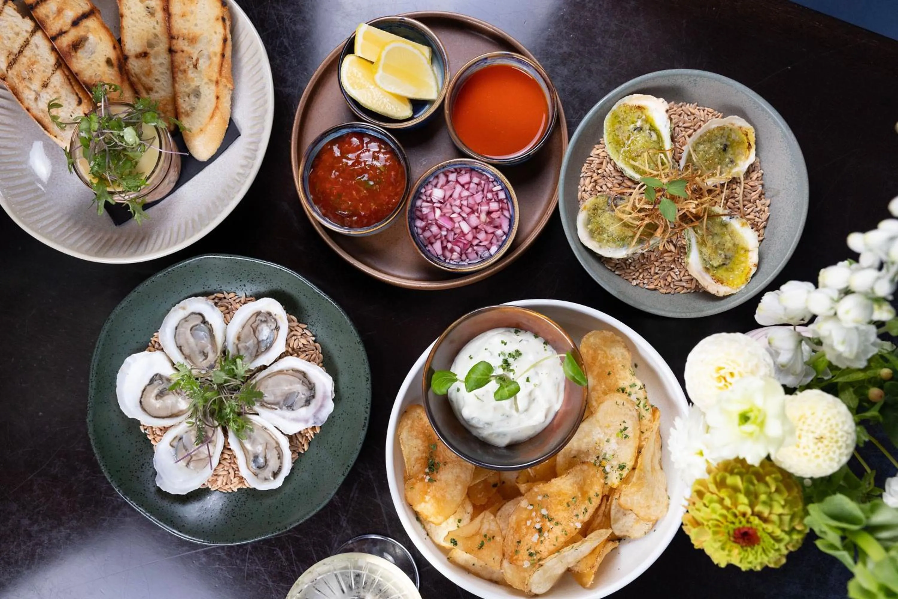 Restaurant/places to eat in Halifax Marriott Harbourfront Hotel