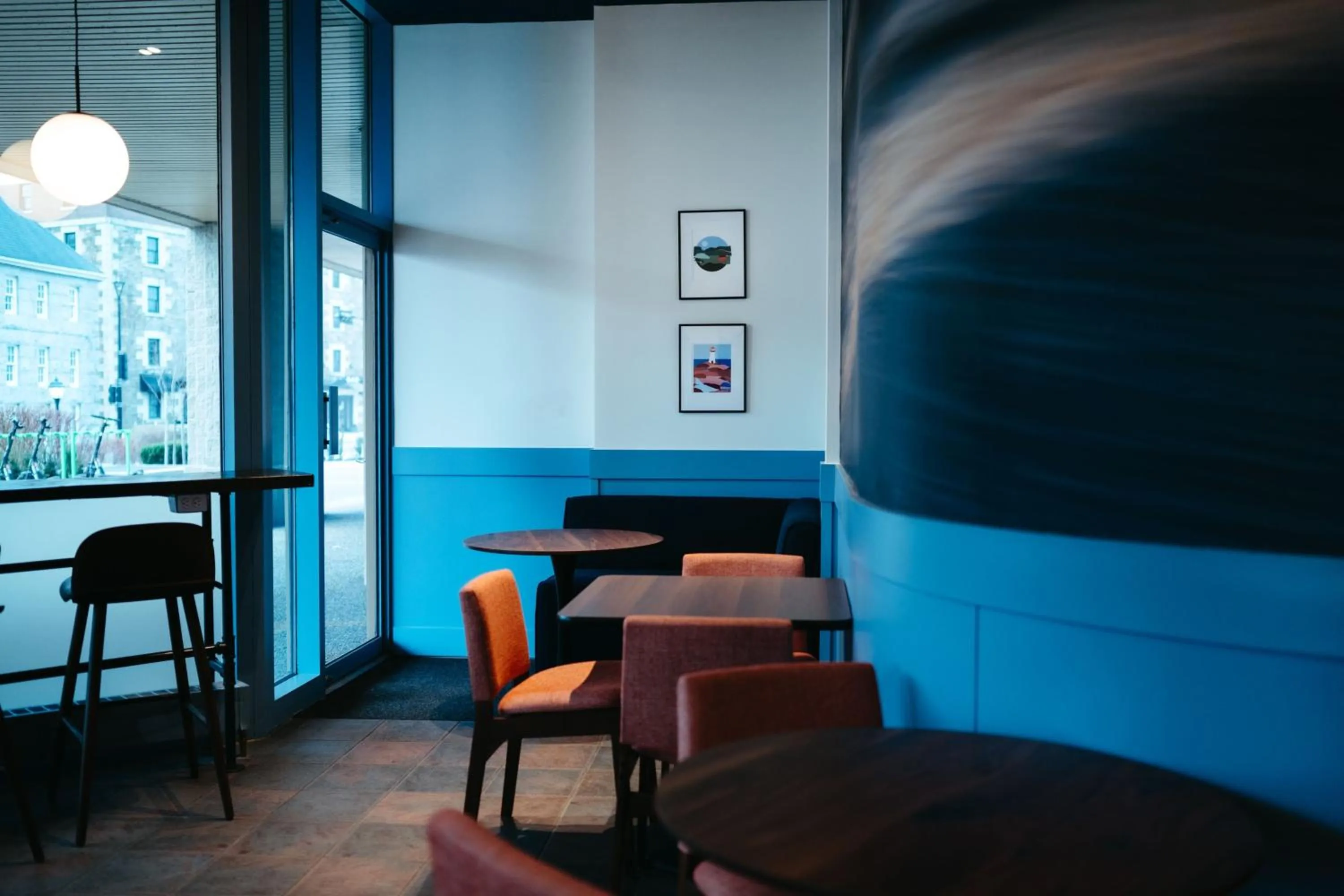 Restaurant/places to eat in Halifax Marriott Harbourfront Hotel