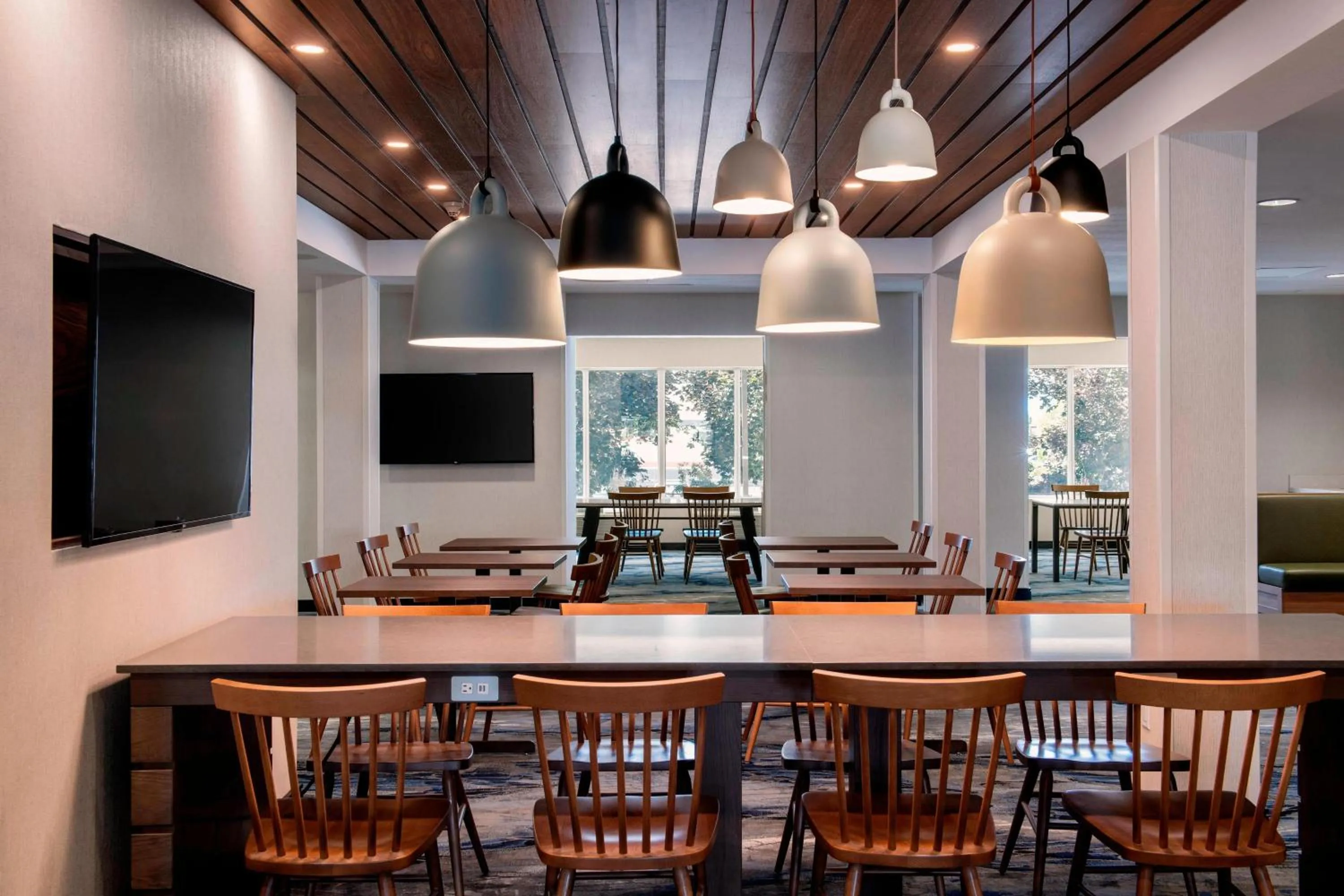 Breakfast in Fairfield Inn & Suites by Marriott Kelowna