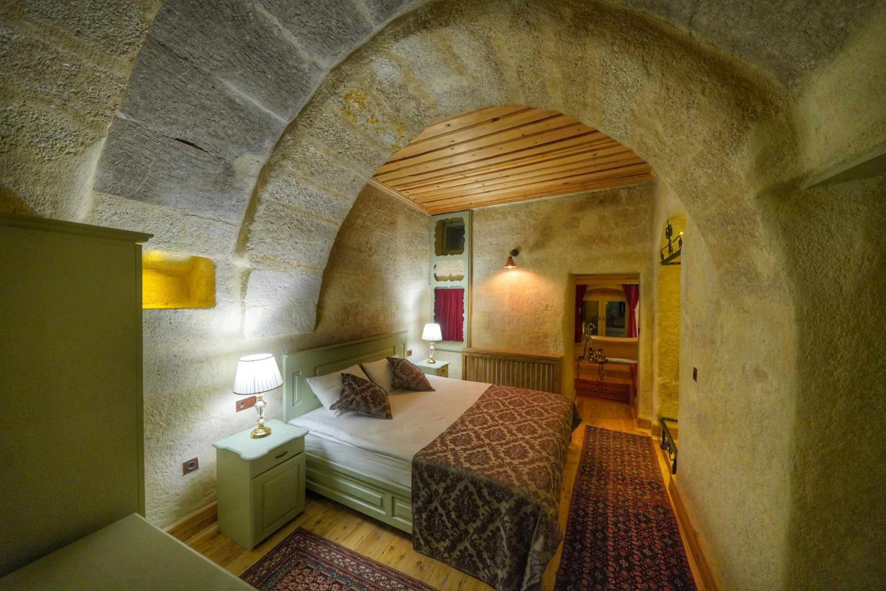 Bedroom, Bed in Takaev Cave House