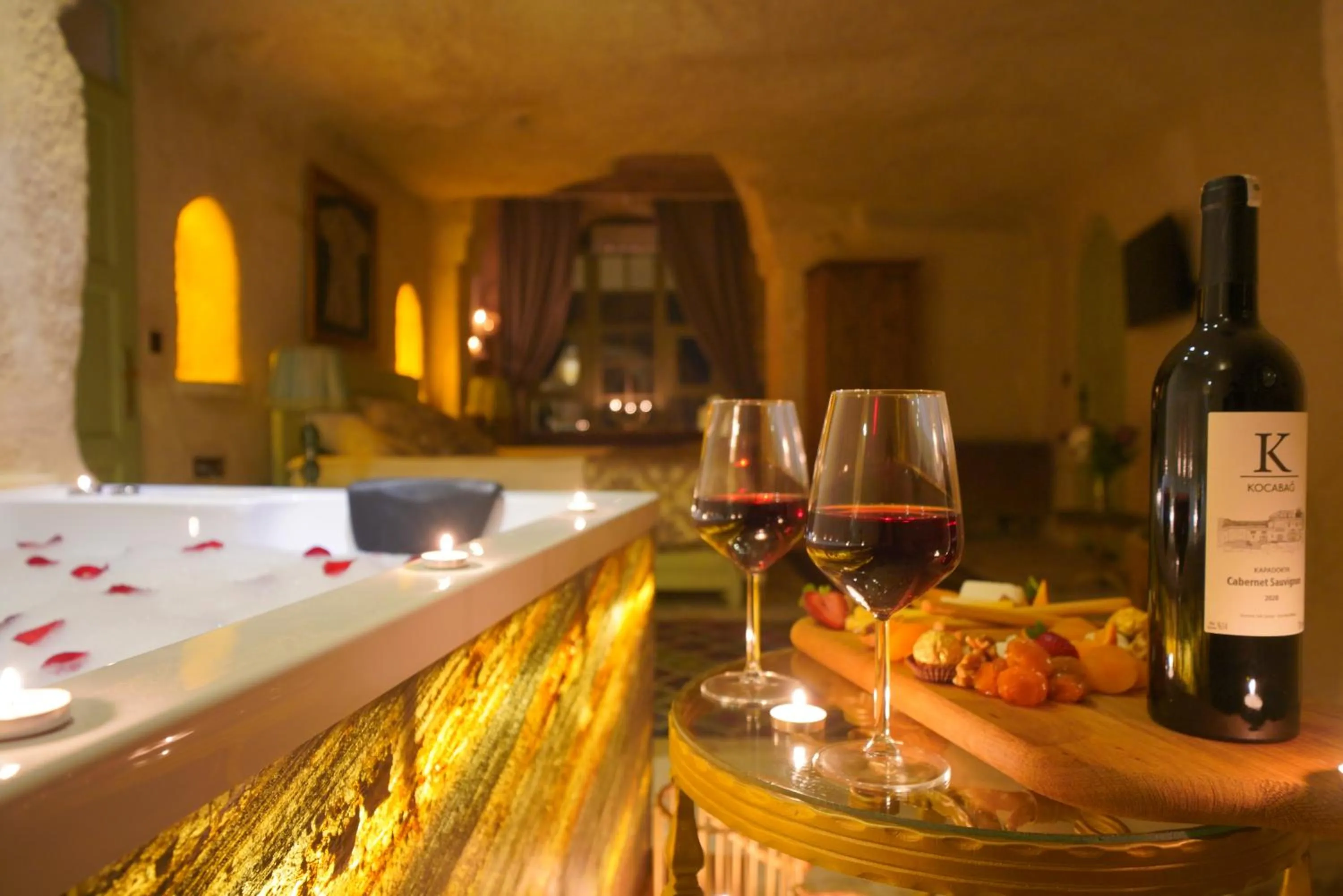 Hot Tub in Takaev Cave House