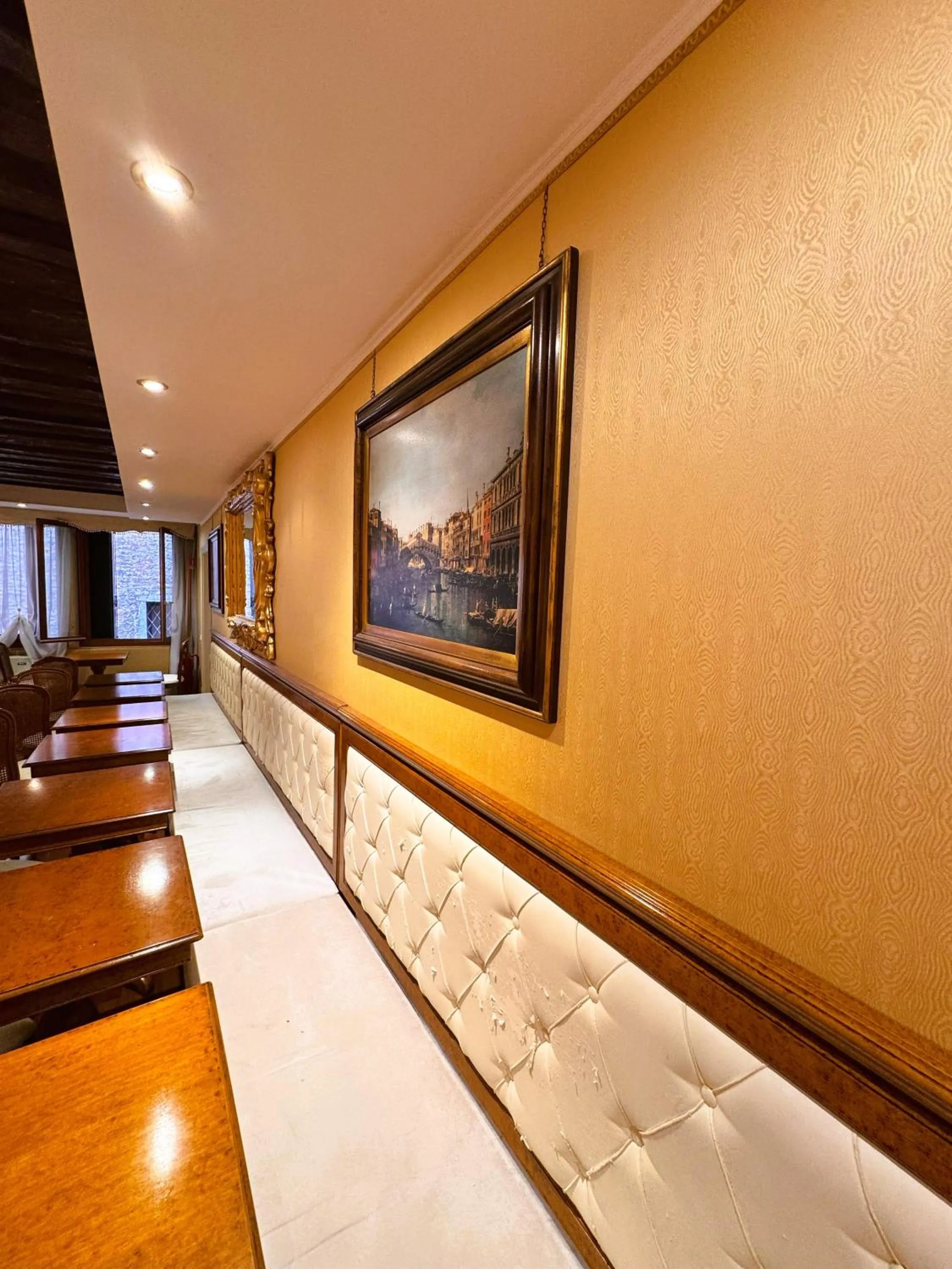 Lounge or bar in Hotel Corte Contarina