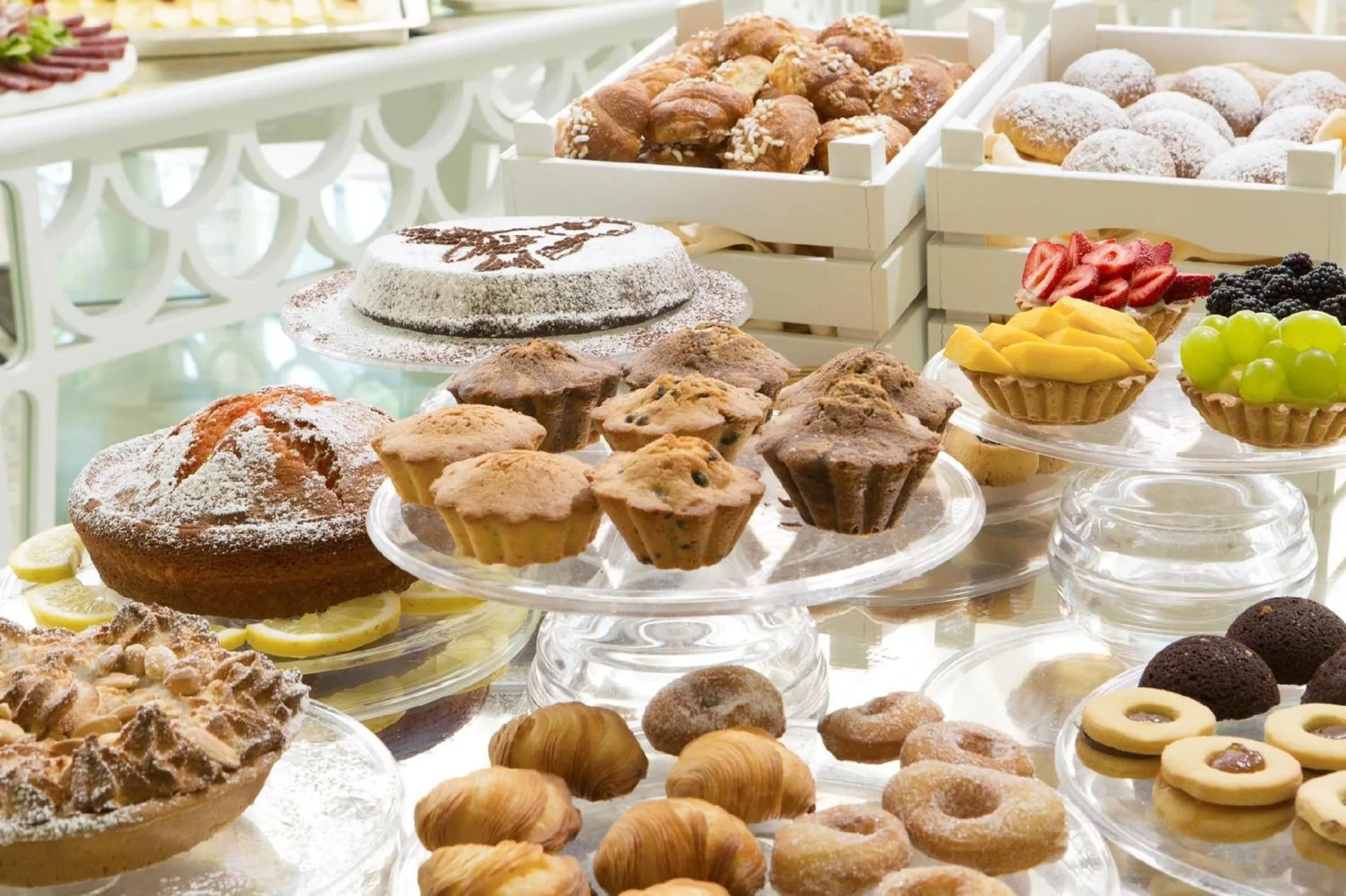 Continental breakfast in Hotel Villa Quiete