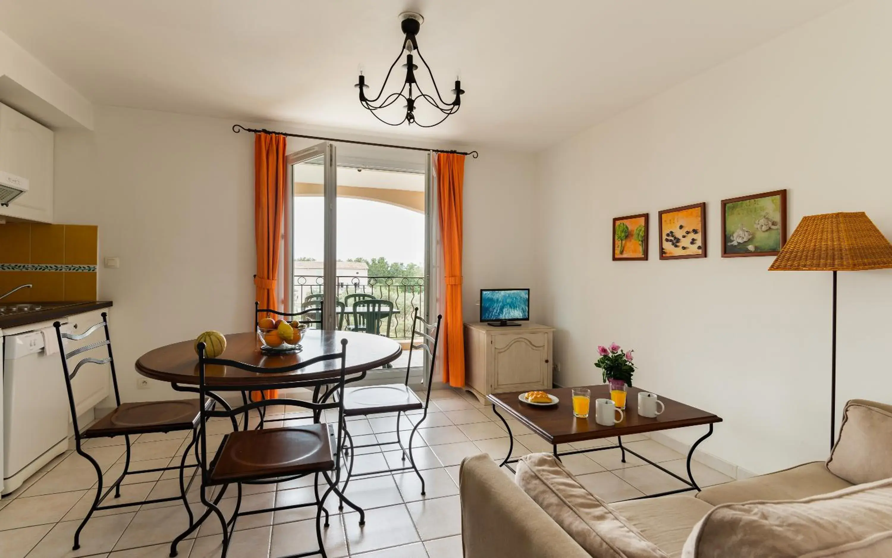 One-Bedroom Apartment (4 Adults) in Lagrange Vacances Le Domaine de Bourgeac One-Bedroom Apartment (4 Adults) in Lagrange Vacances Le Domaine de Bourgeac