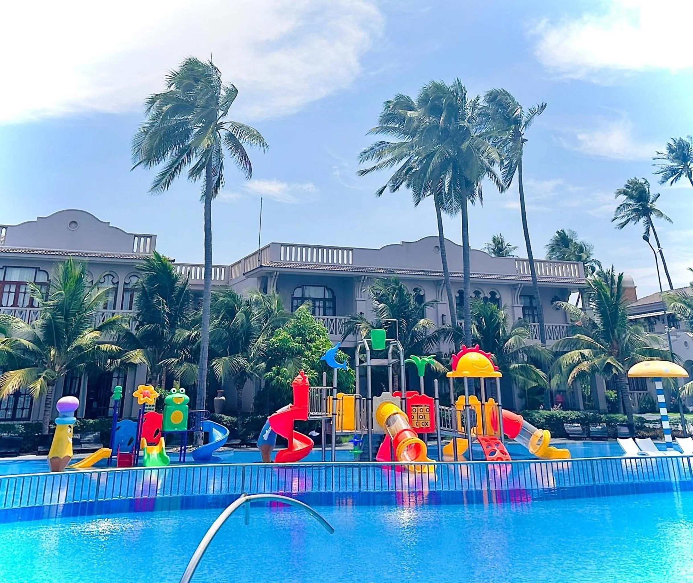 Swimming pool in Le' VIVA Resort Mui Ne