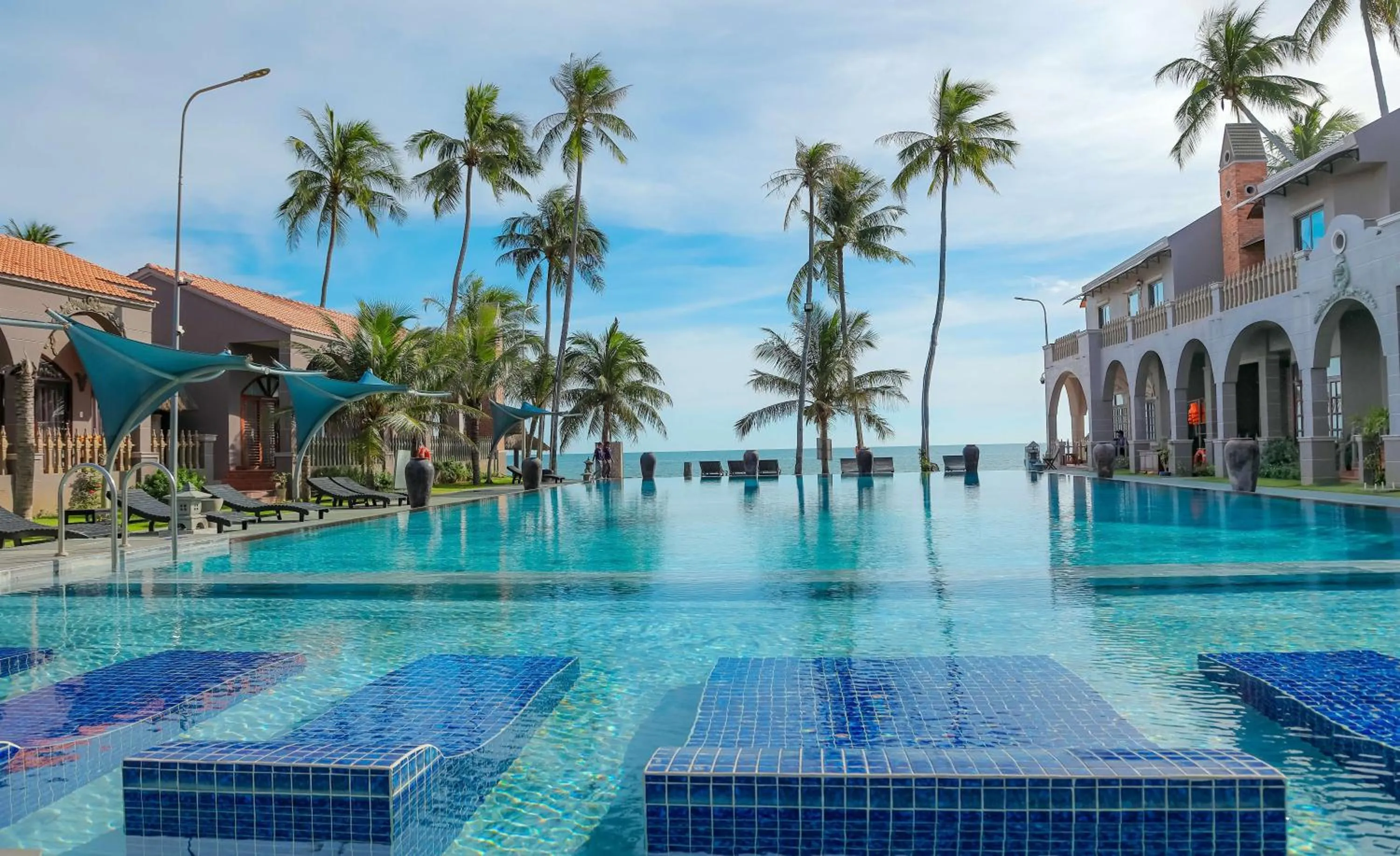Pool view in Le' VIVA Resort Mui Ne