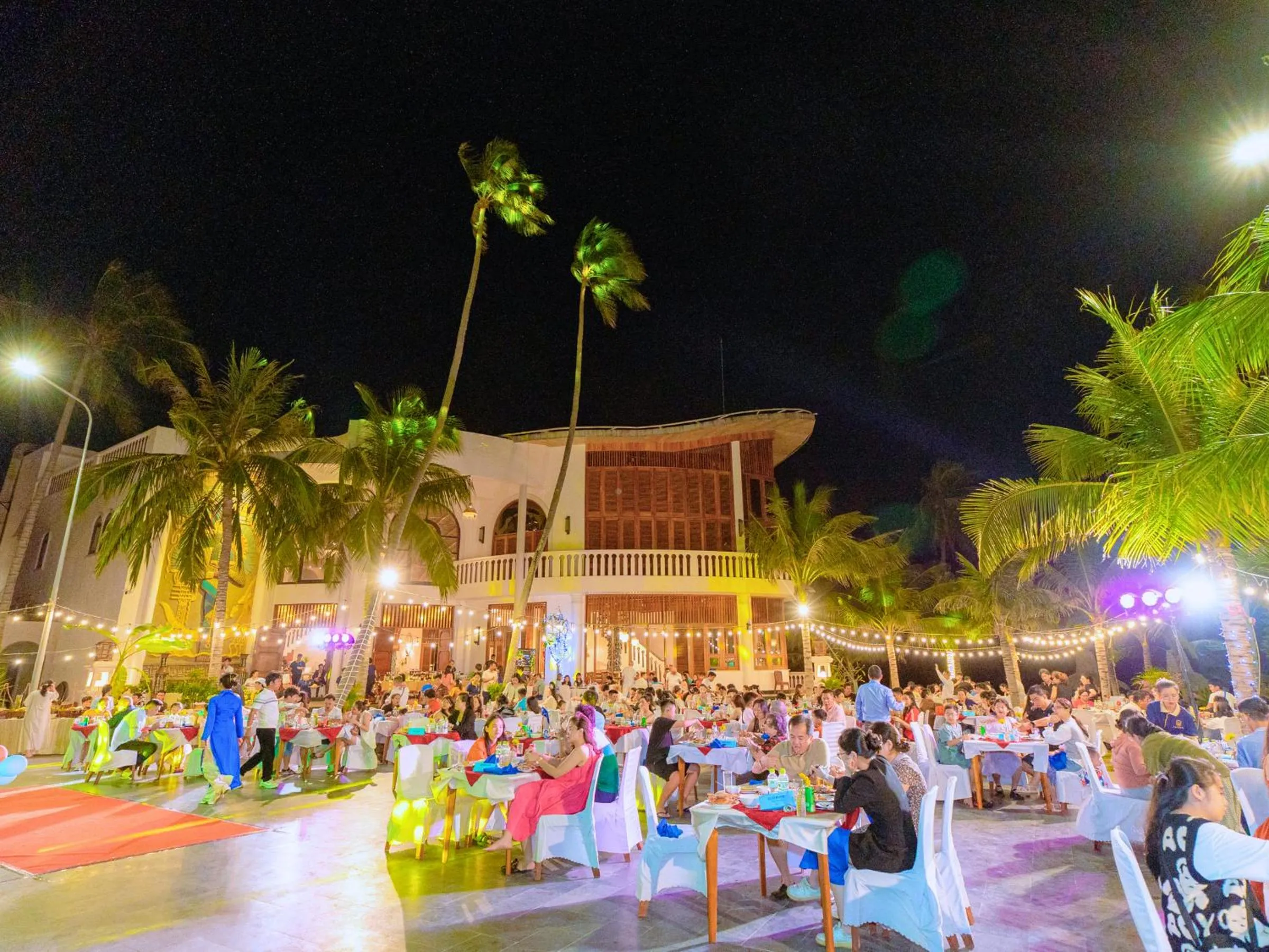 People in Le' VIVA Resort Mui Ne